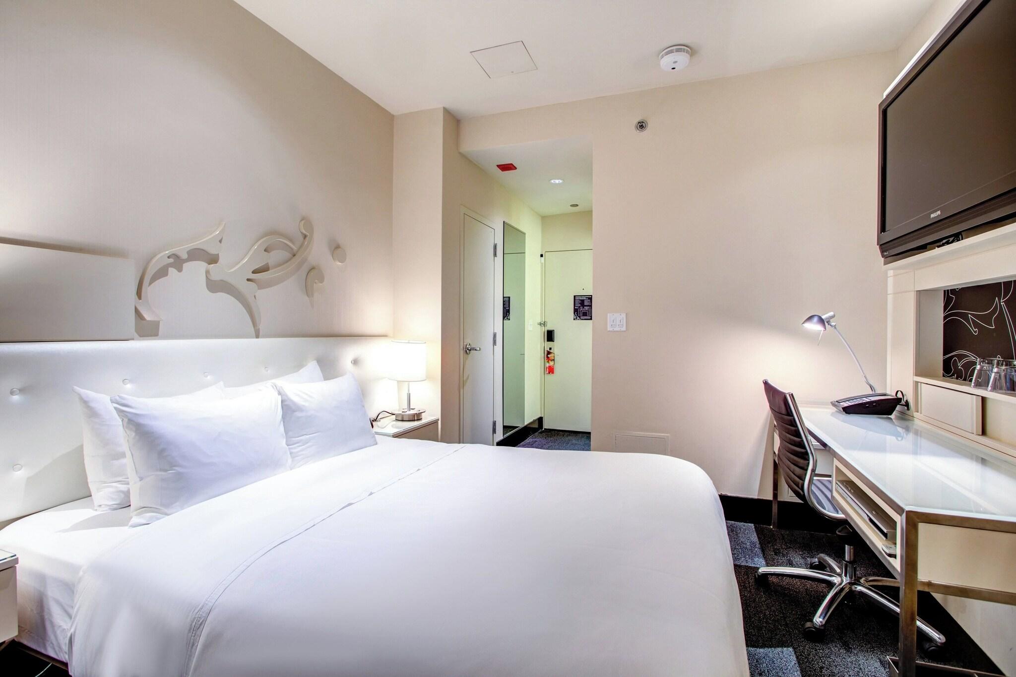 Double Queen Bed Non Smoking