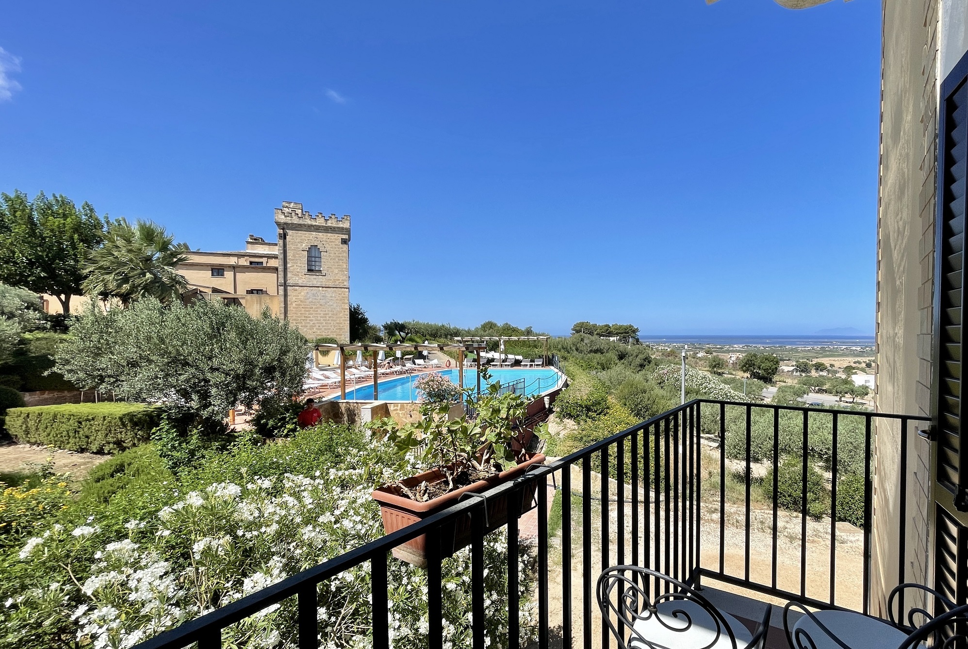Junior Suite Pool View