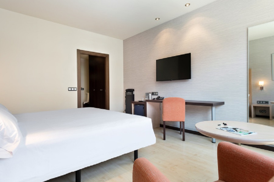 Double or Twin Standard