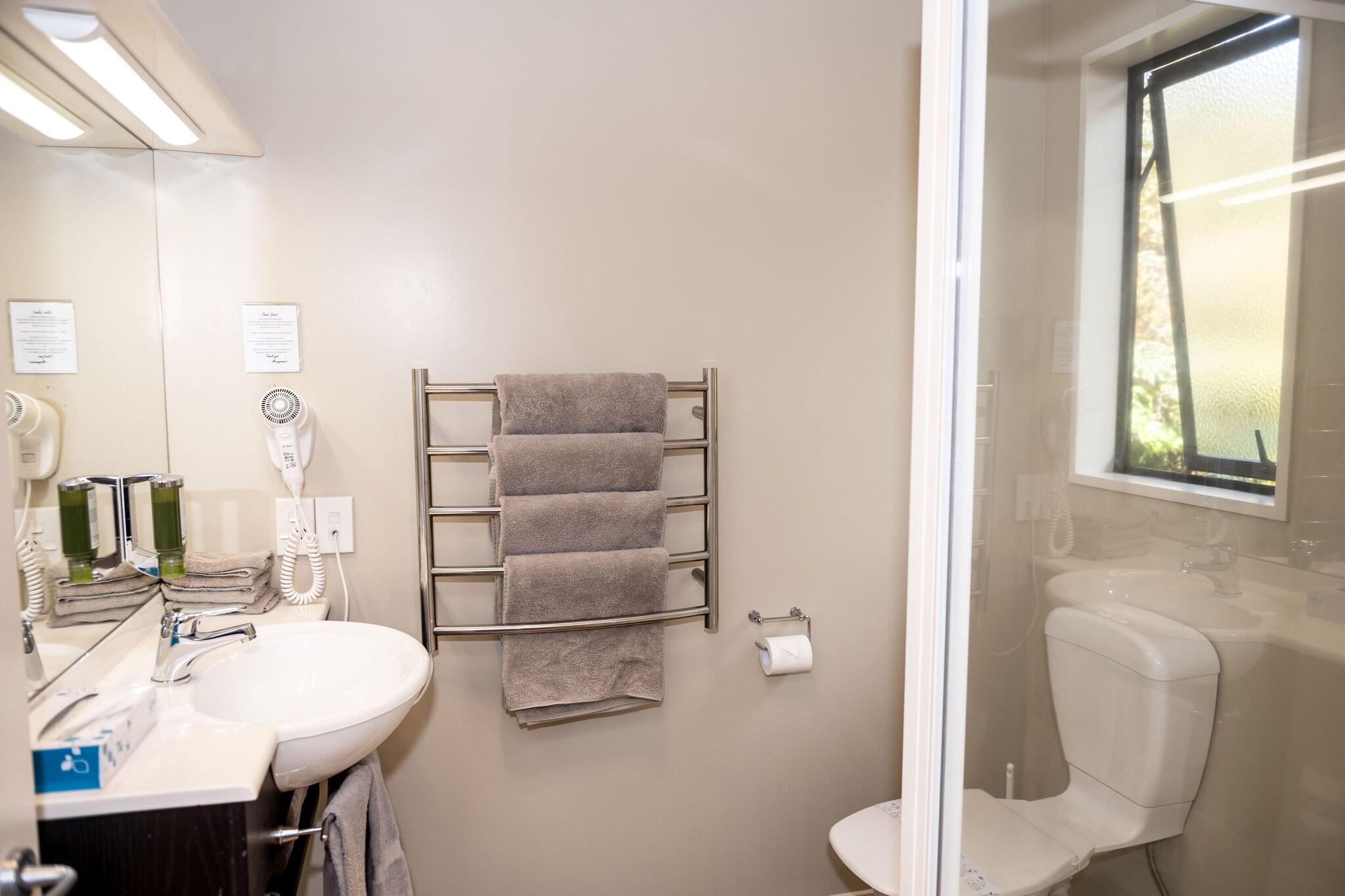 Apartment Queen Bed Two Bedrooms