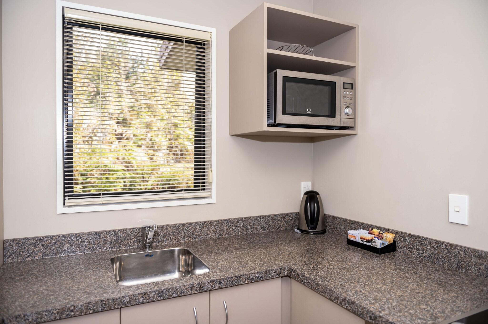 Apartment Queen Bed Two Bedrooms