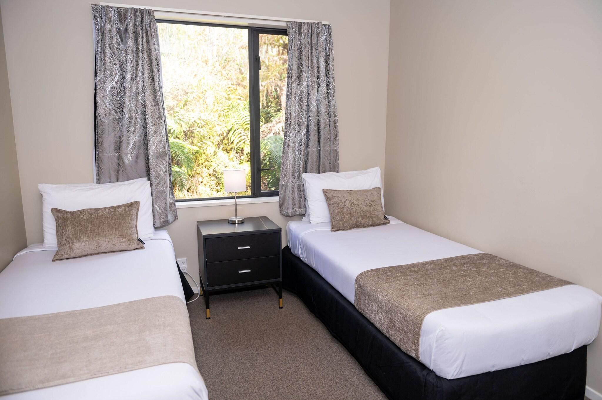 Apartment Queen Bed Two Bedrooms