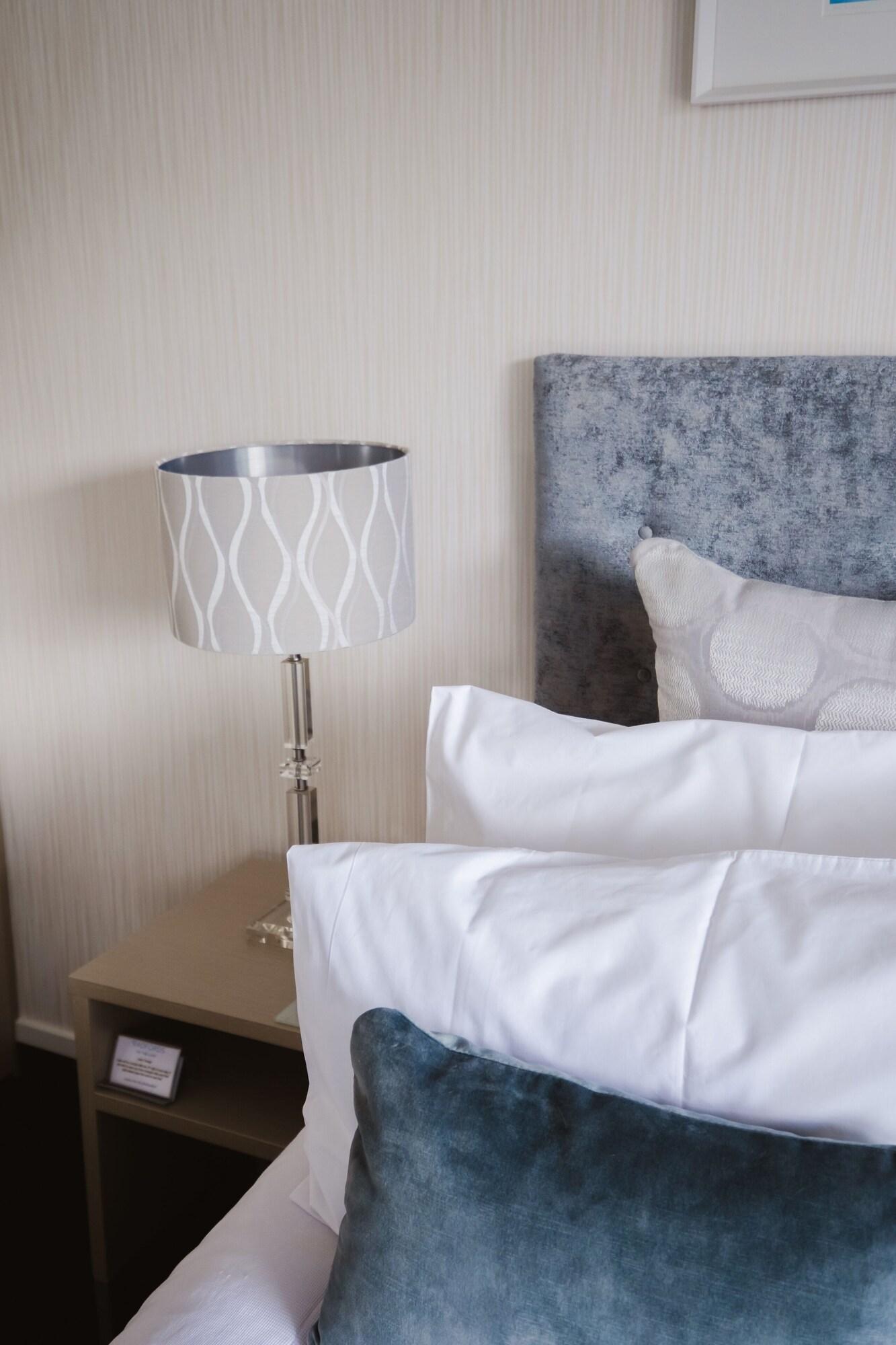 Room Premier King Bed