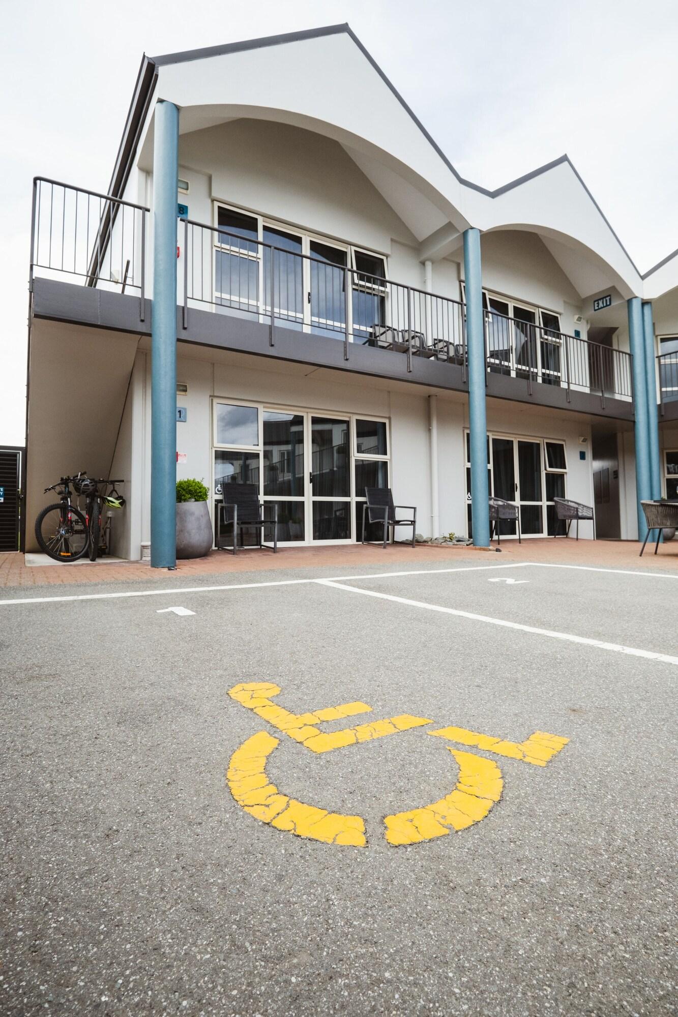 Suite King Bed One Bedroom 