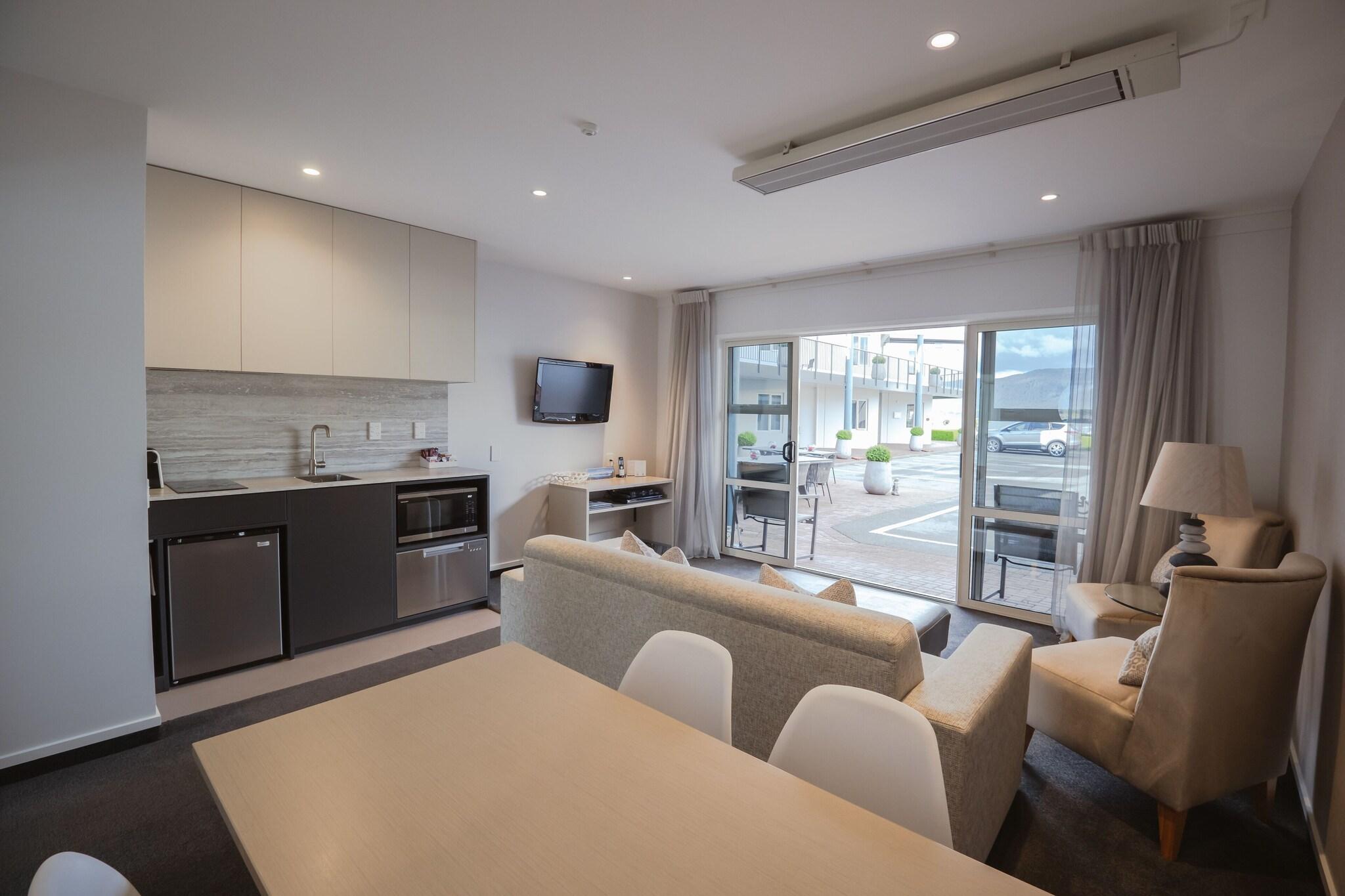 Suite King Bed One Bedroom 