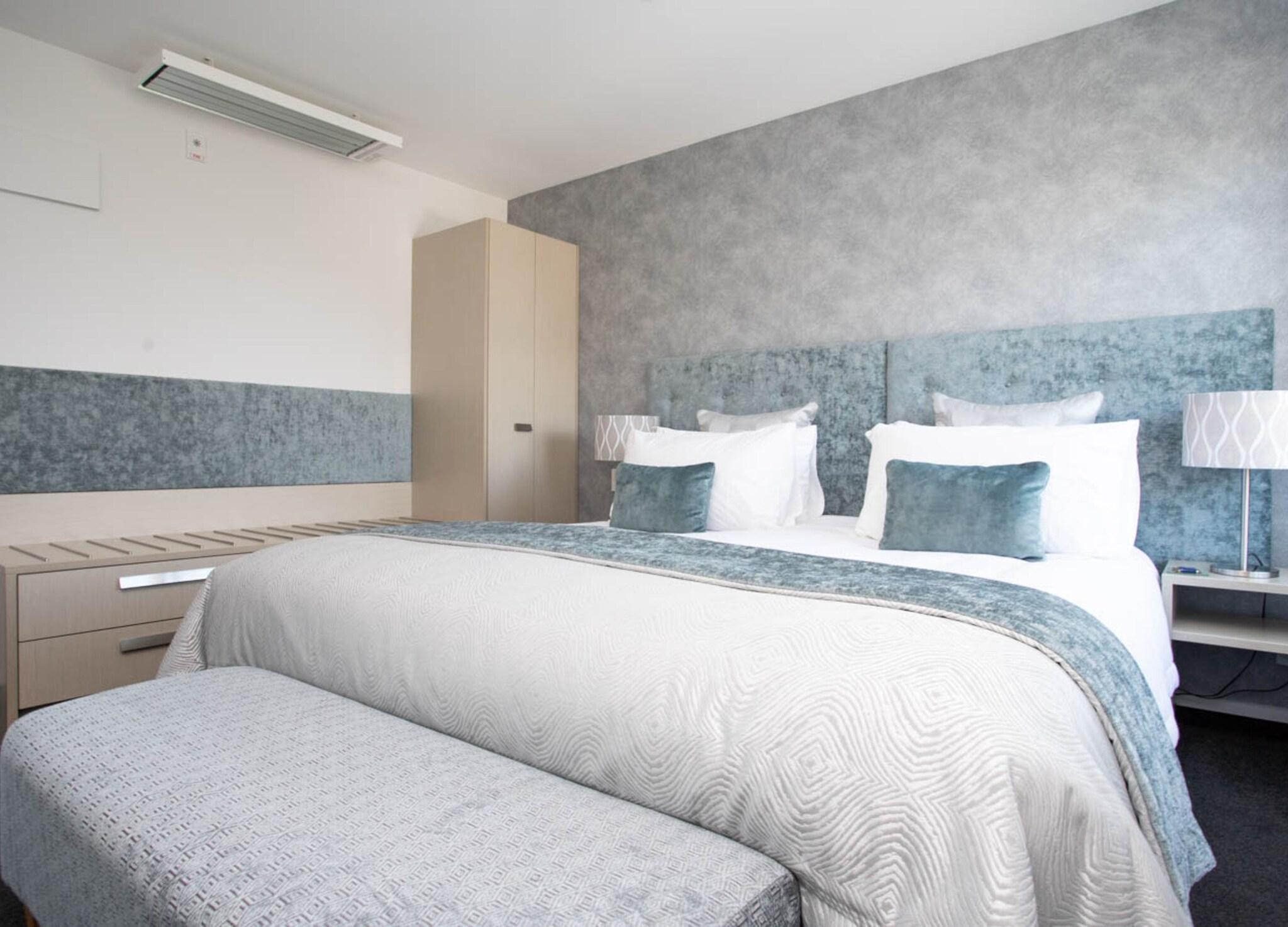 Suite King Bed One Bedroom 