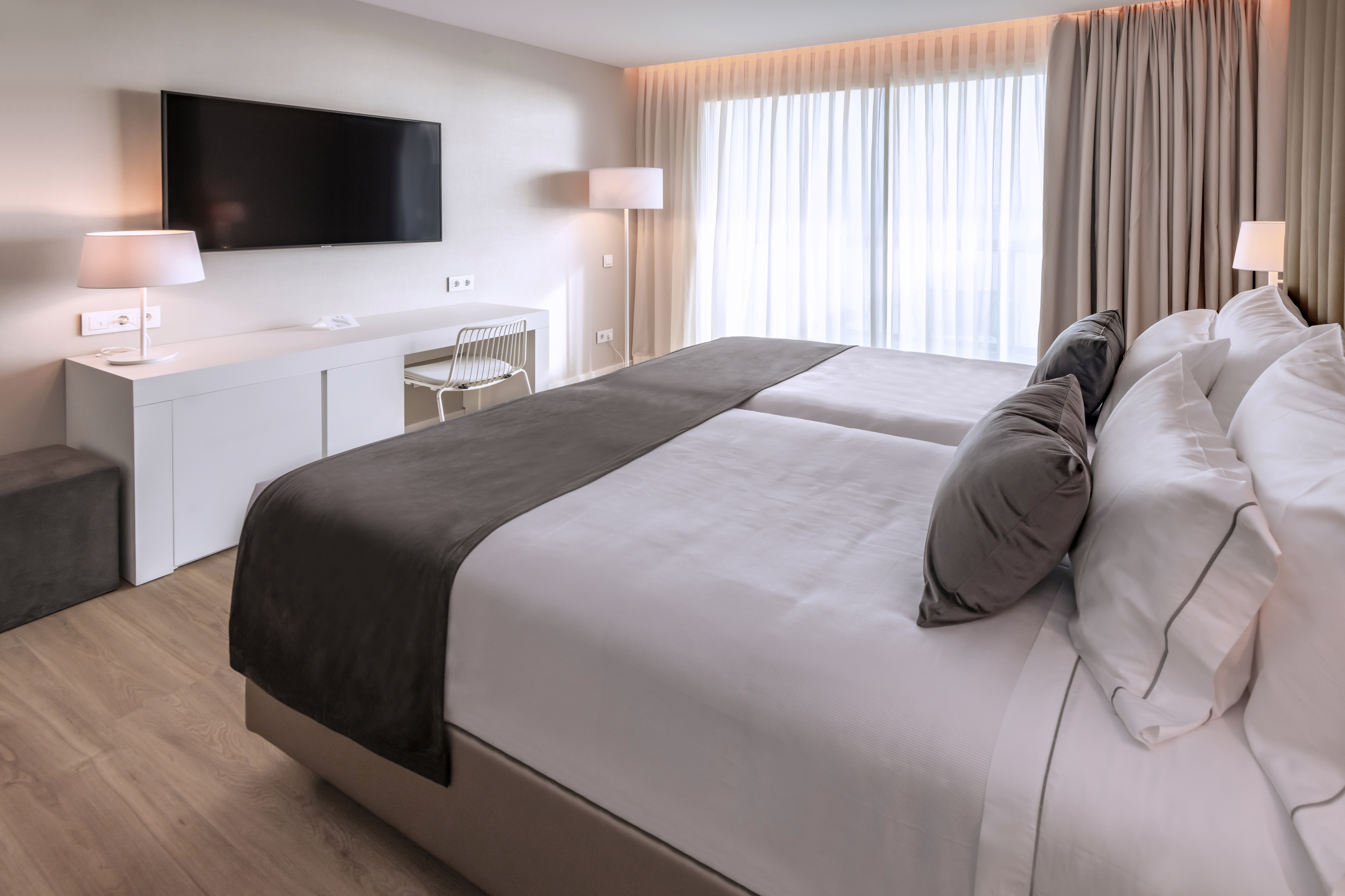 Double or Twin Standard