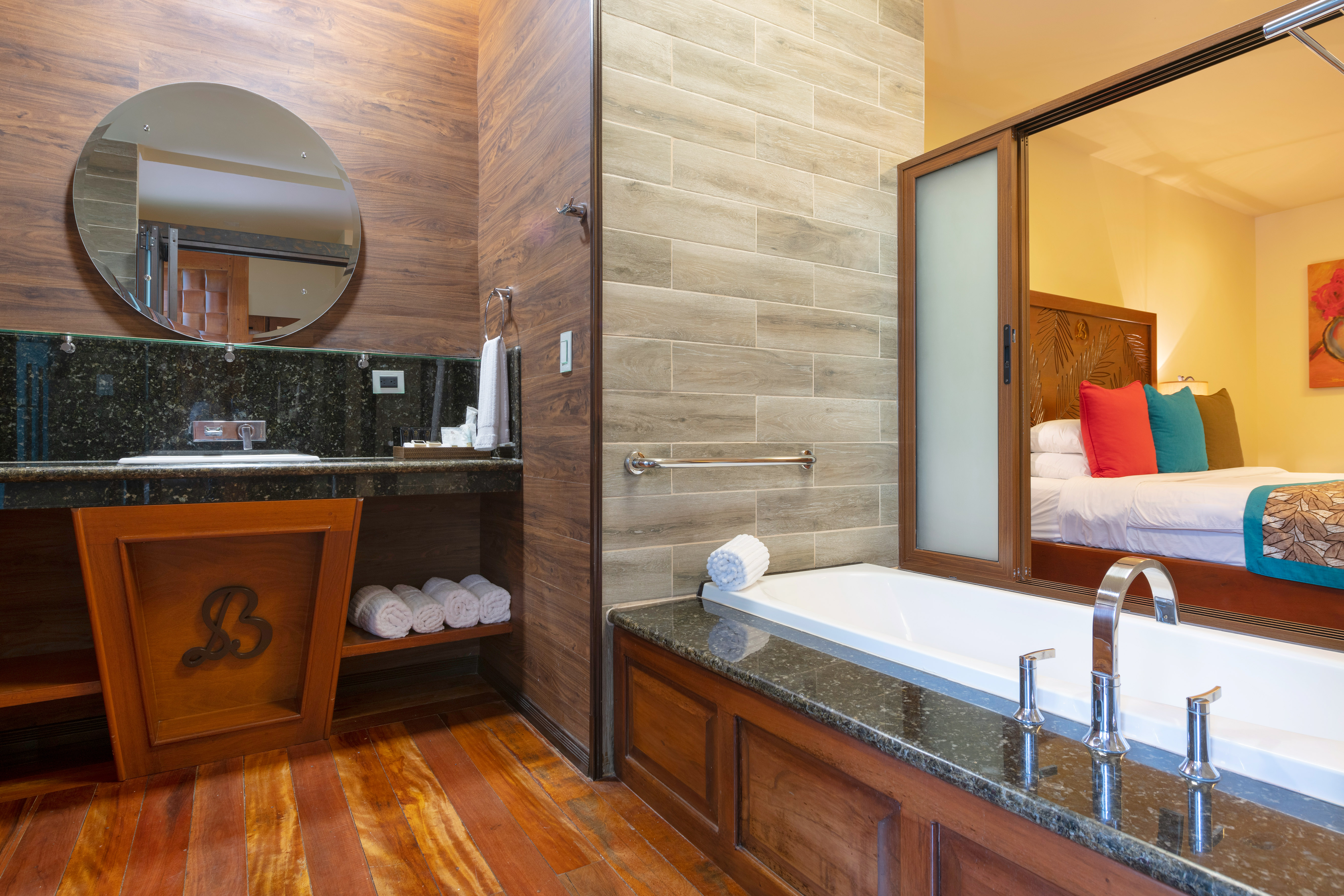 Junior Suite Standard