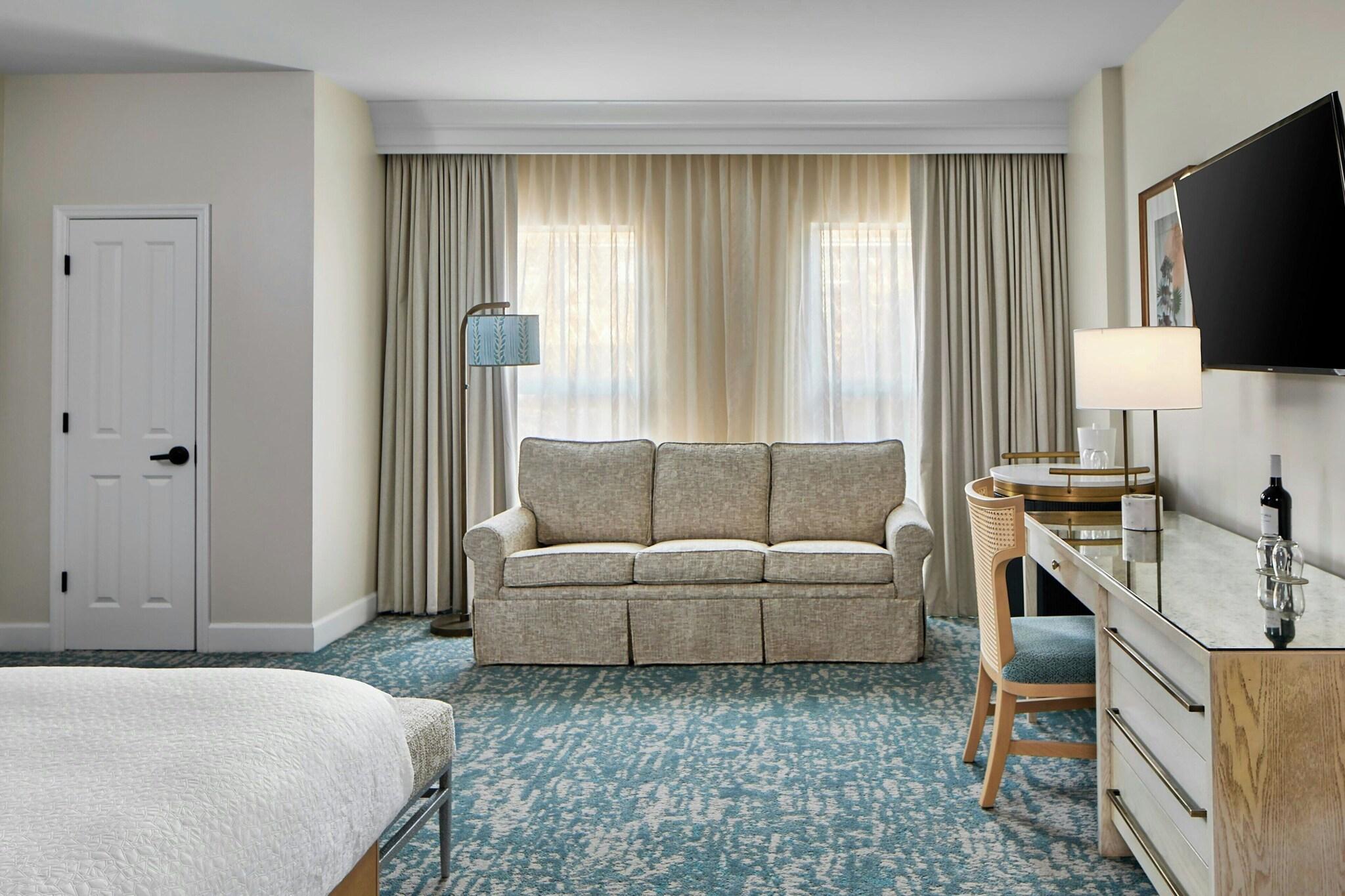 Studio King Size Bed