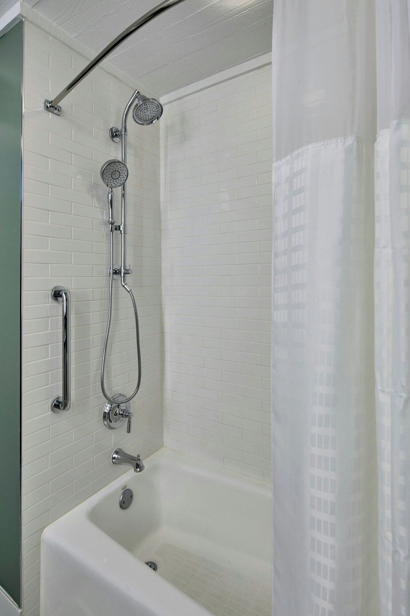 Suite King Bed One Bedroom 