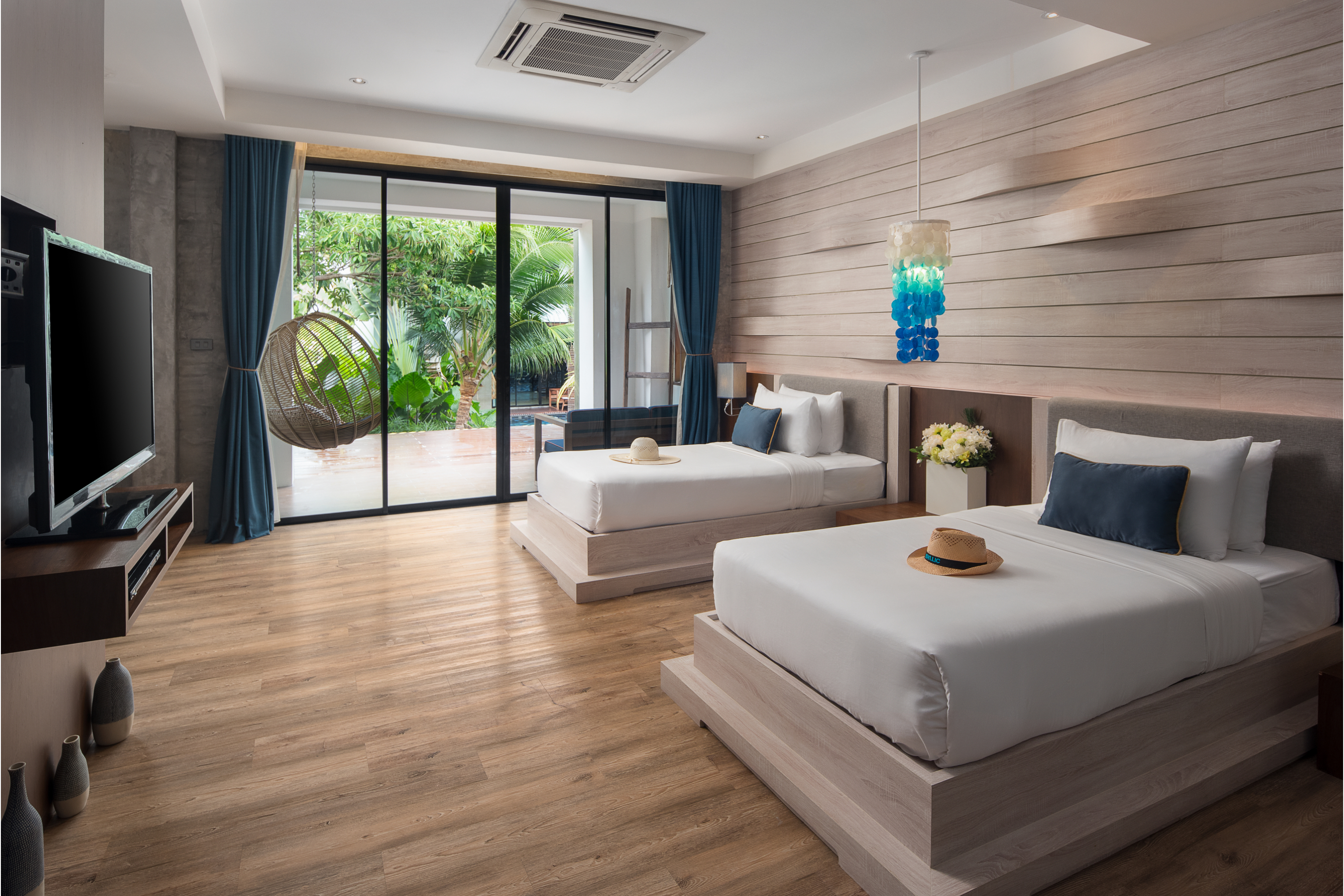 Twin Deluxe Pool View