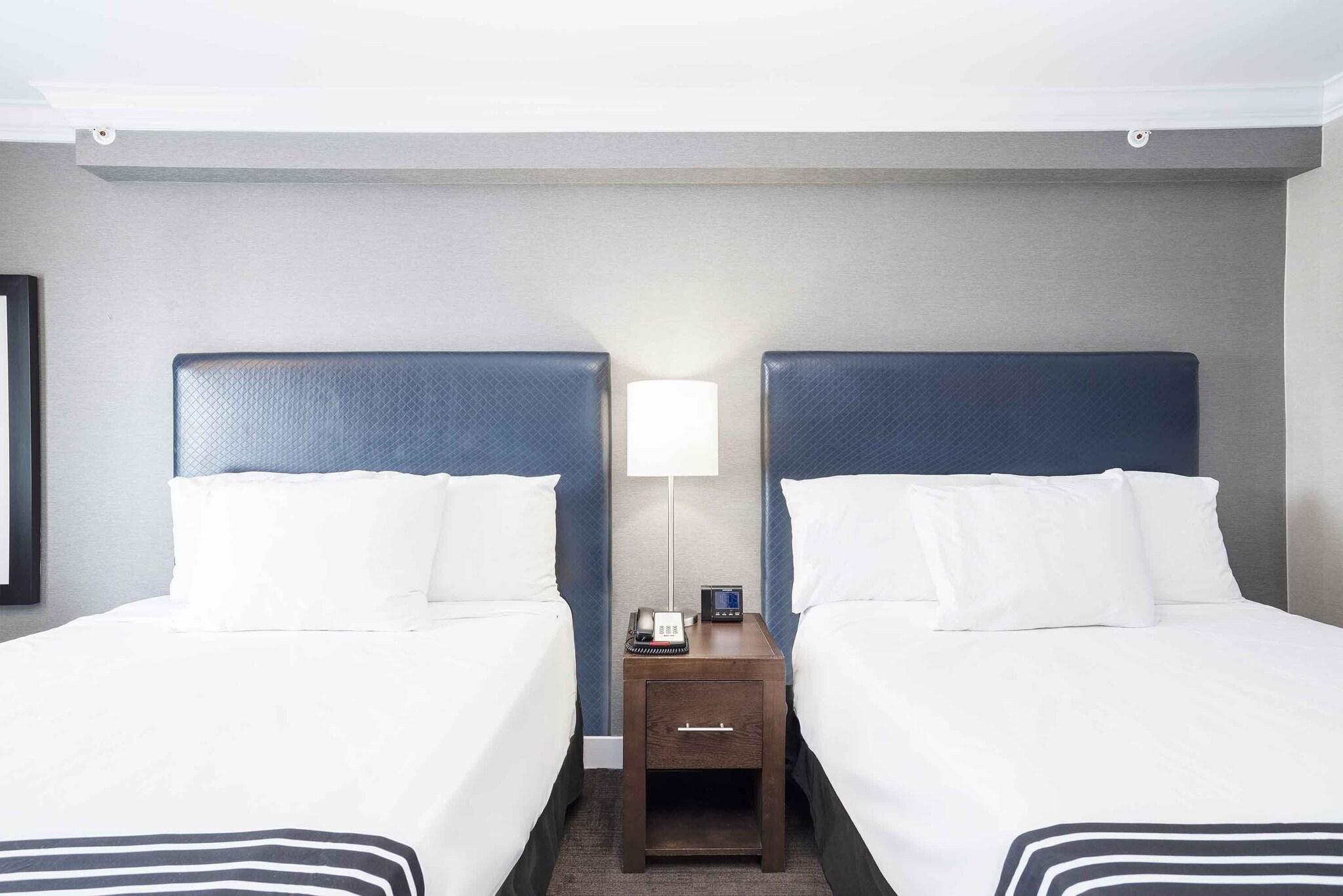 Quadruple Two Queen Beds