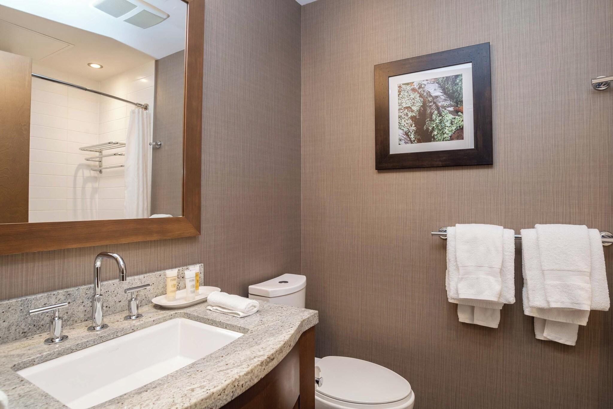 Studio King Size Bed