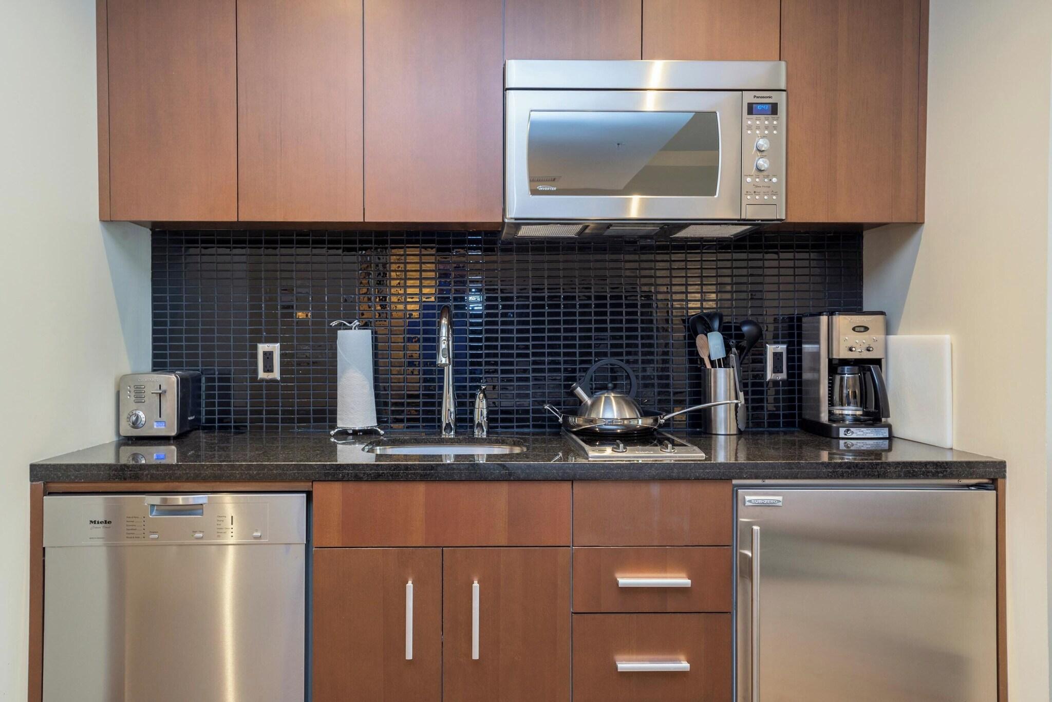 Studio King Size Bed