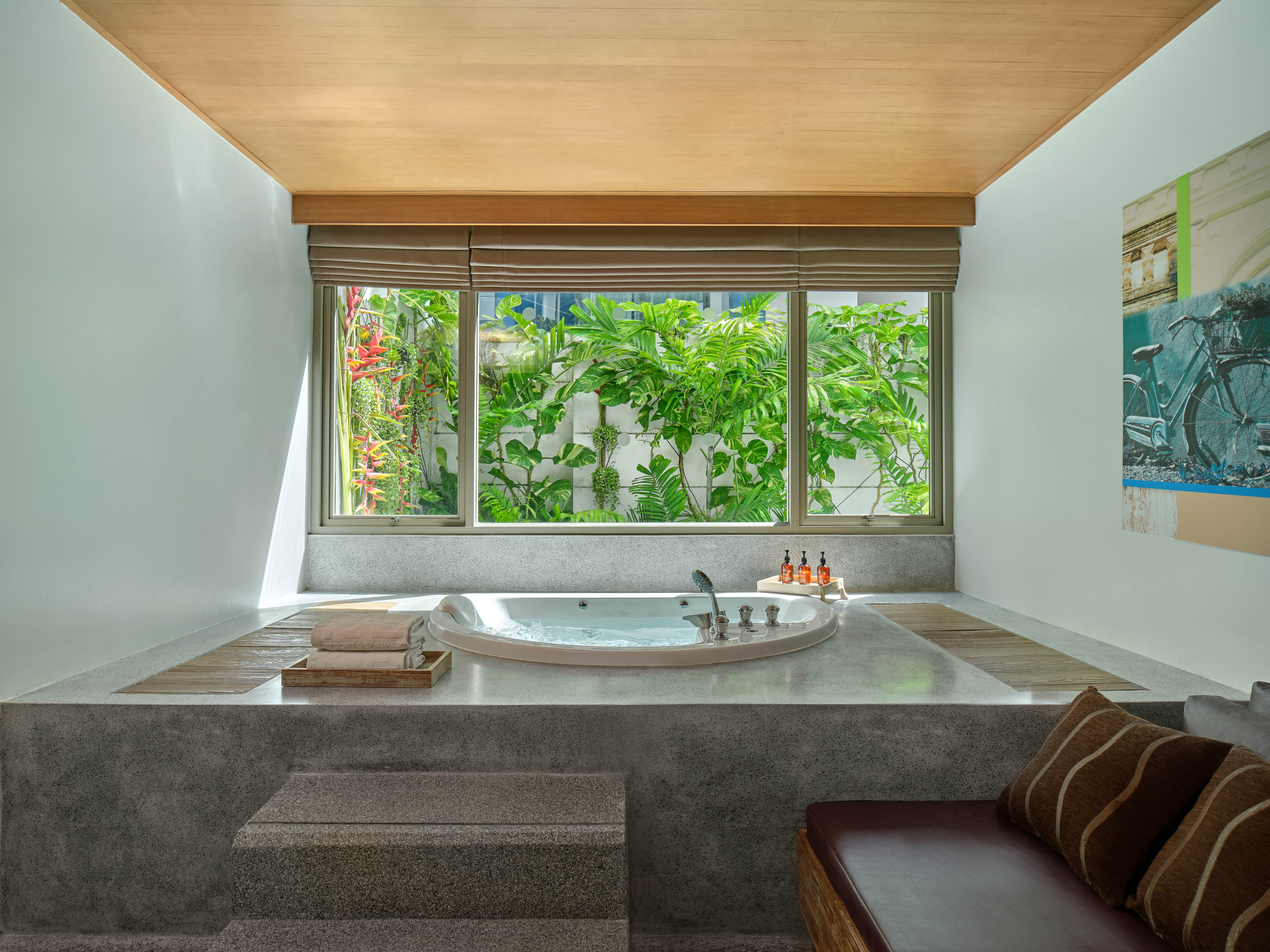 Double Deluxe with Jacuzzi