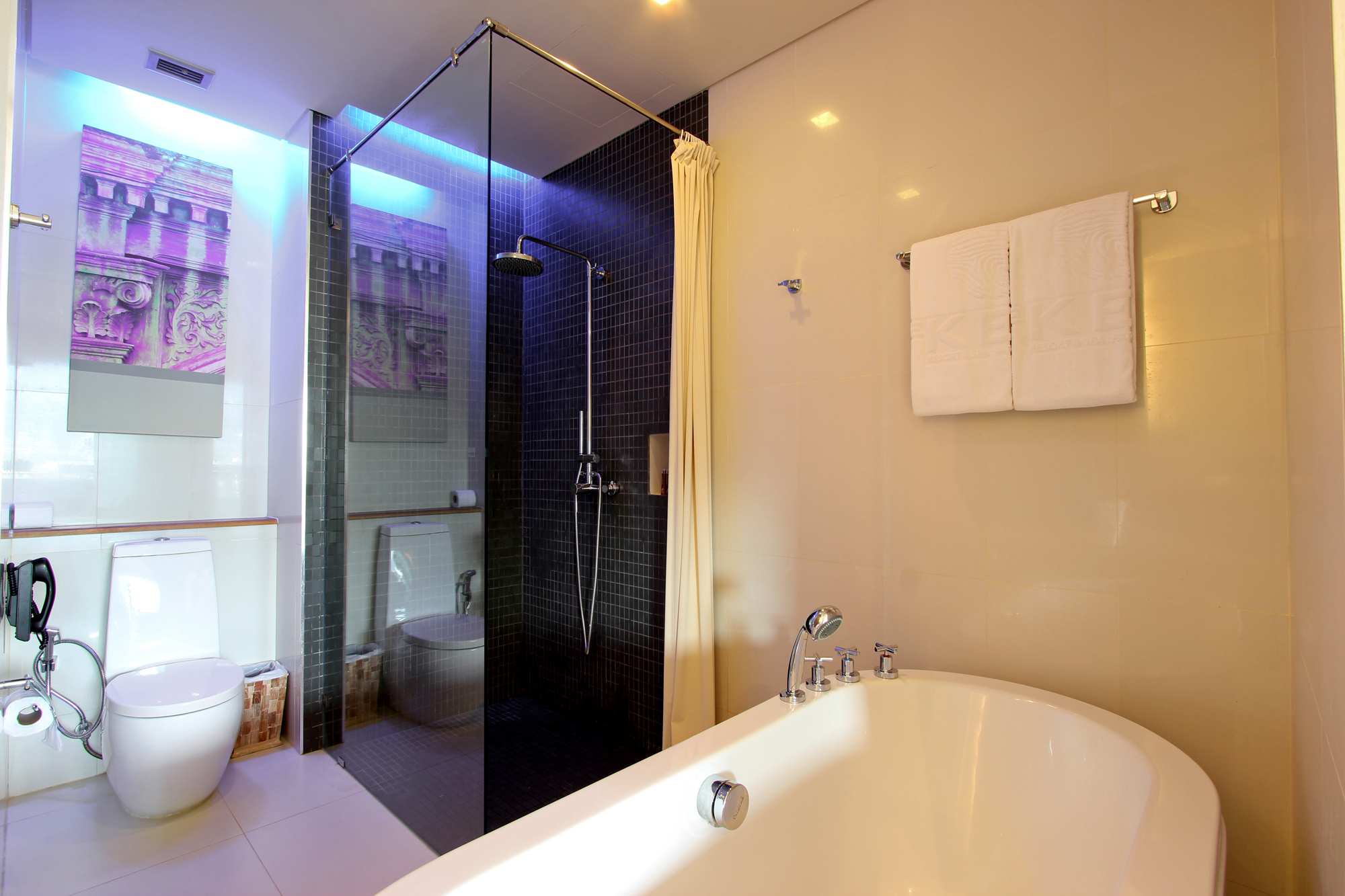 Double or Twin Deluxe