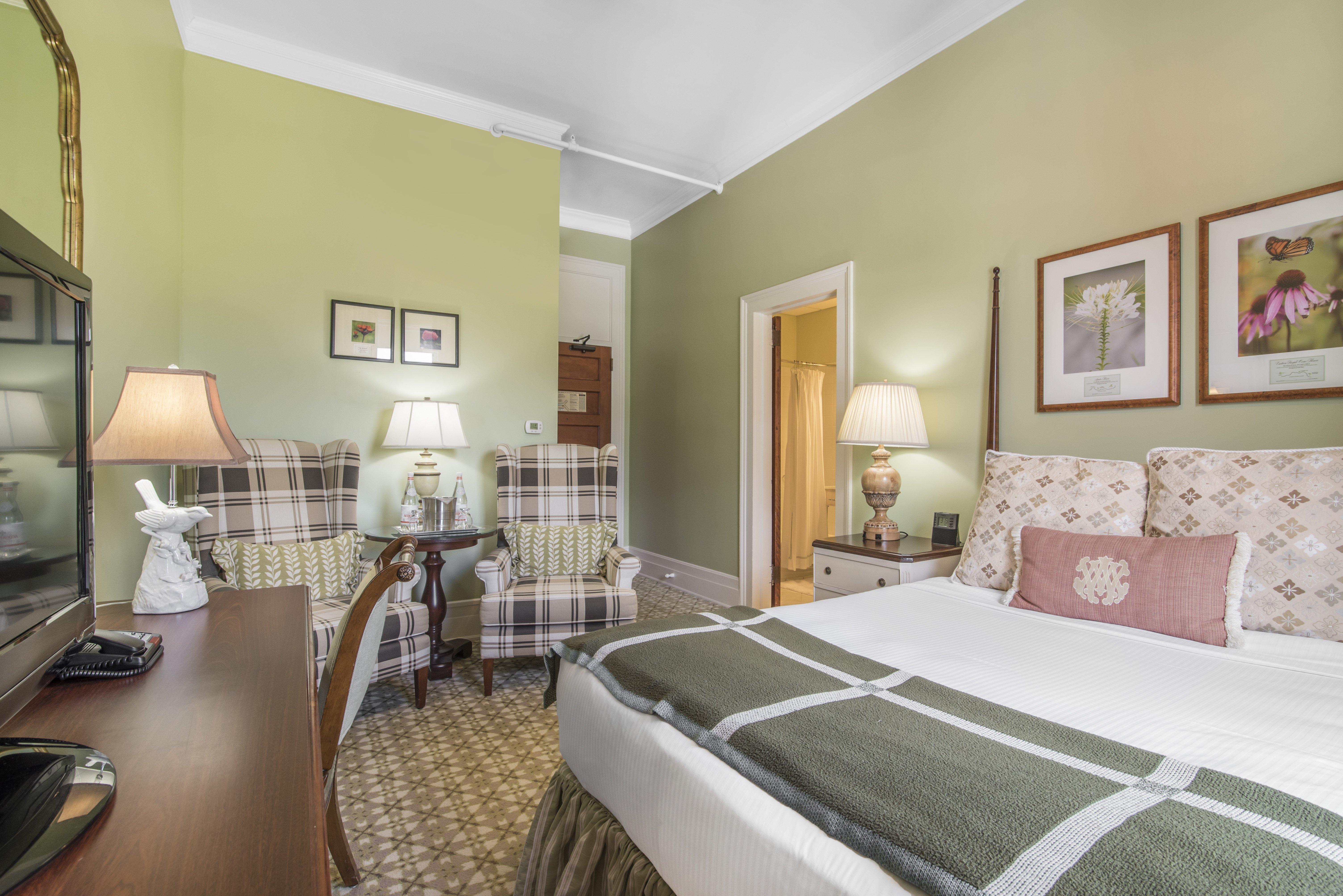 Double Queen Size Bed