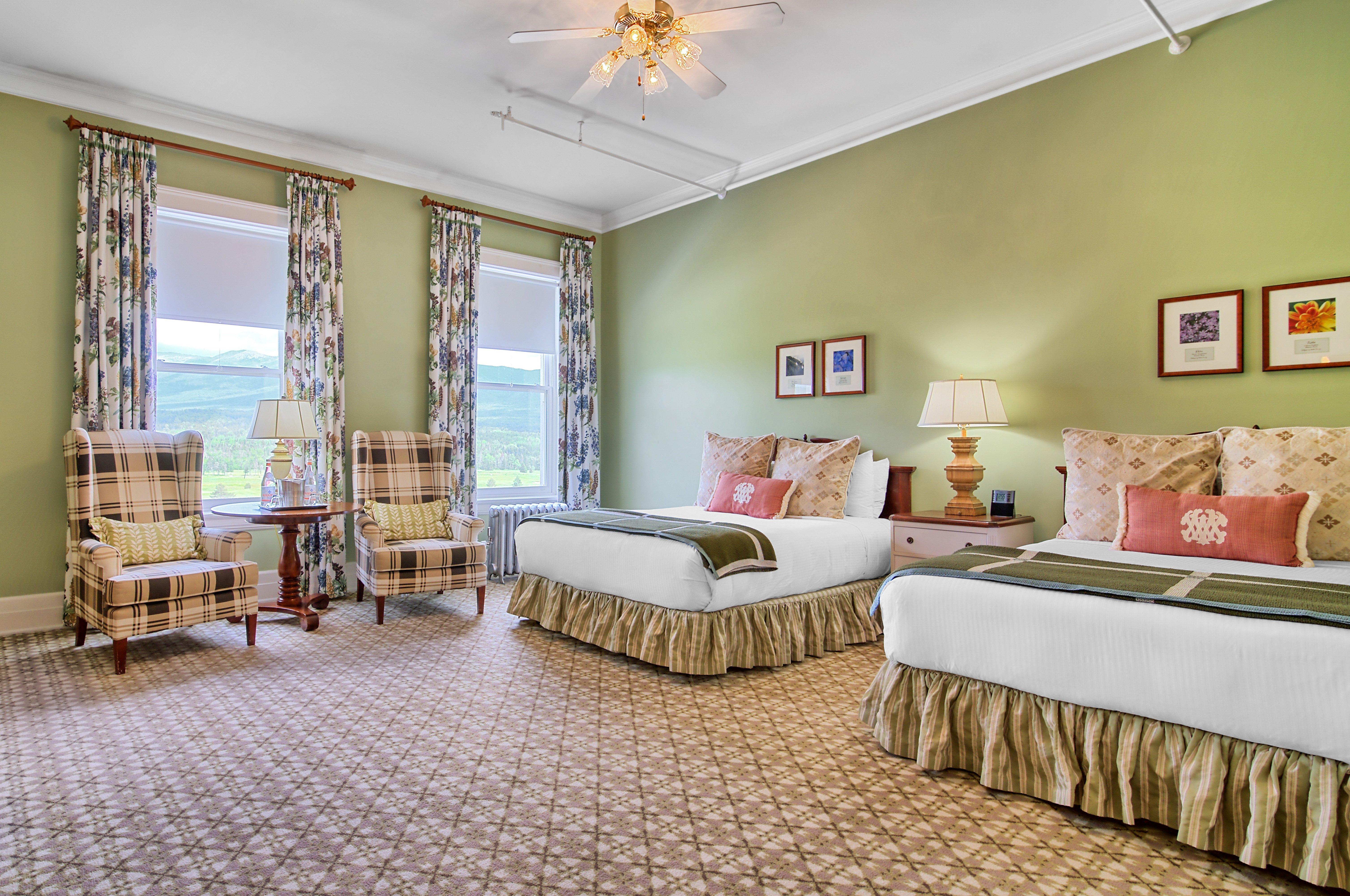 Twin Deluxe Two Queen Beds