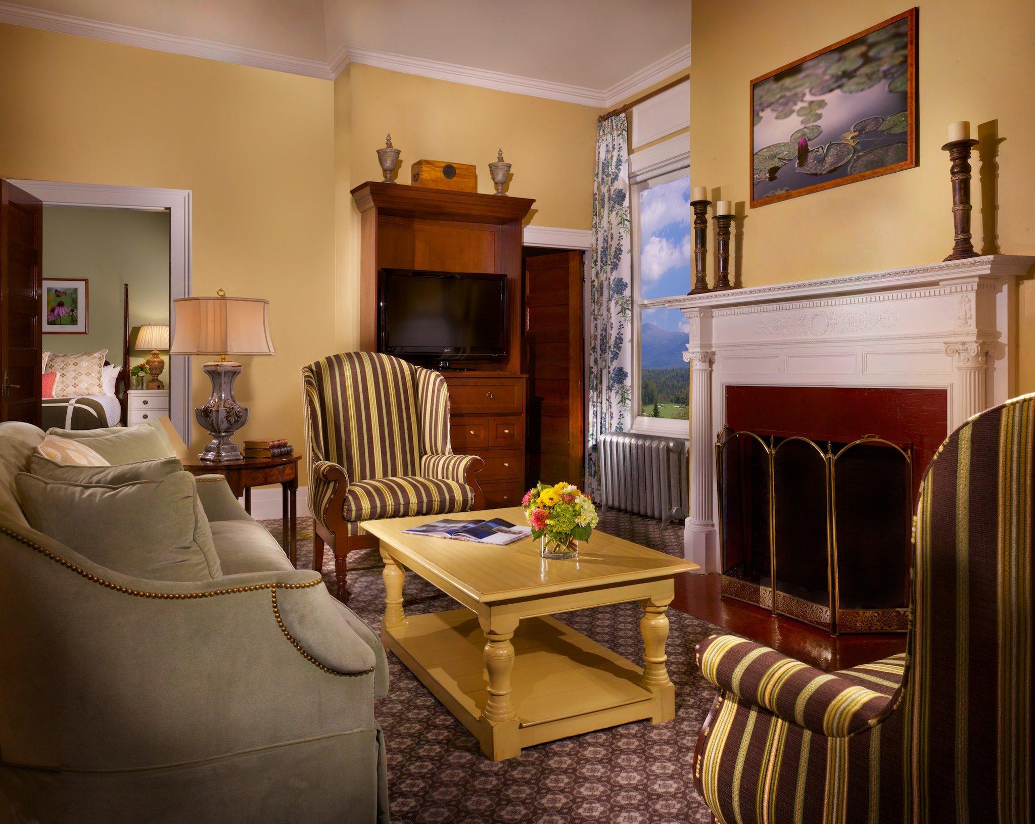 Room Deluxe King Bed