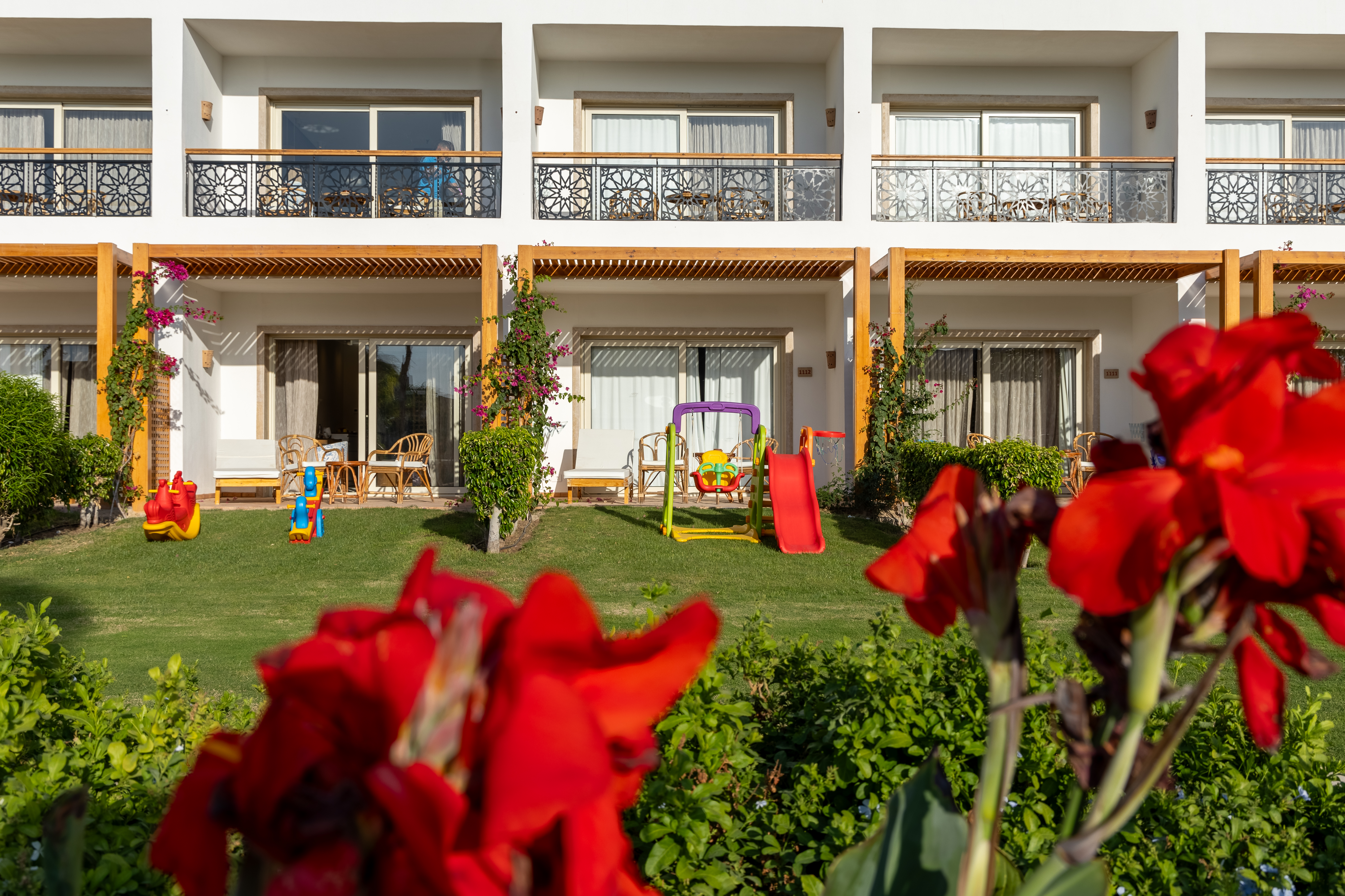 Double Deluxe Side Sea View