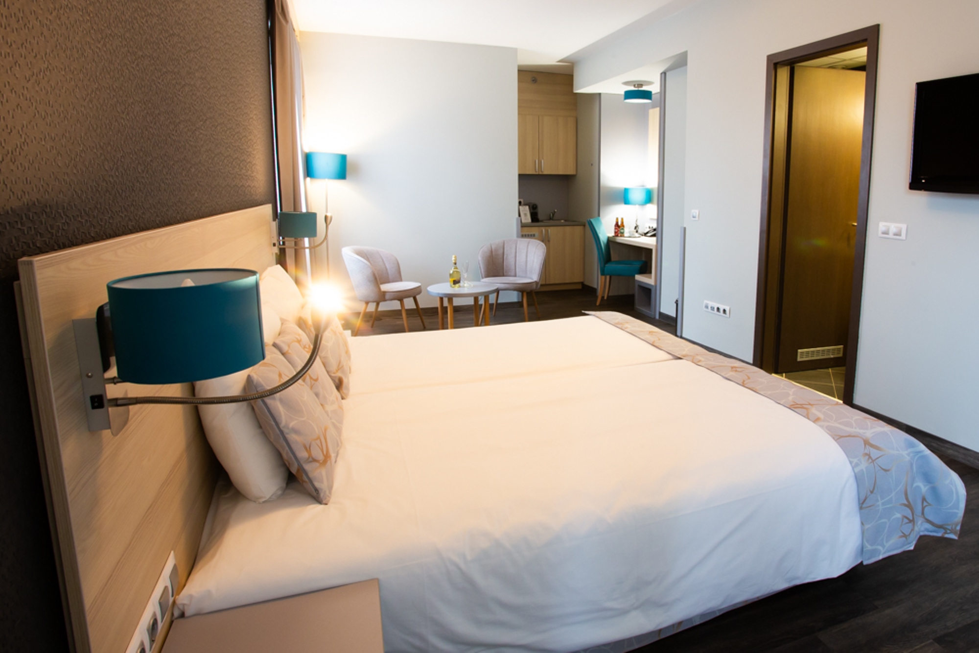 Double or Twin Superior