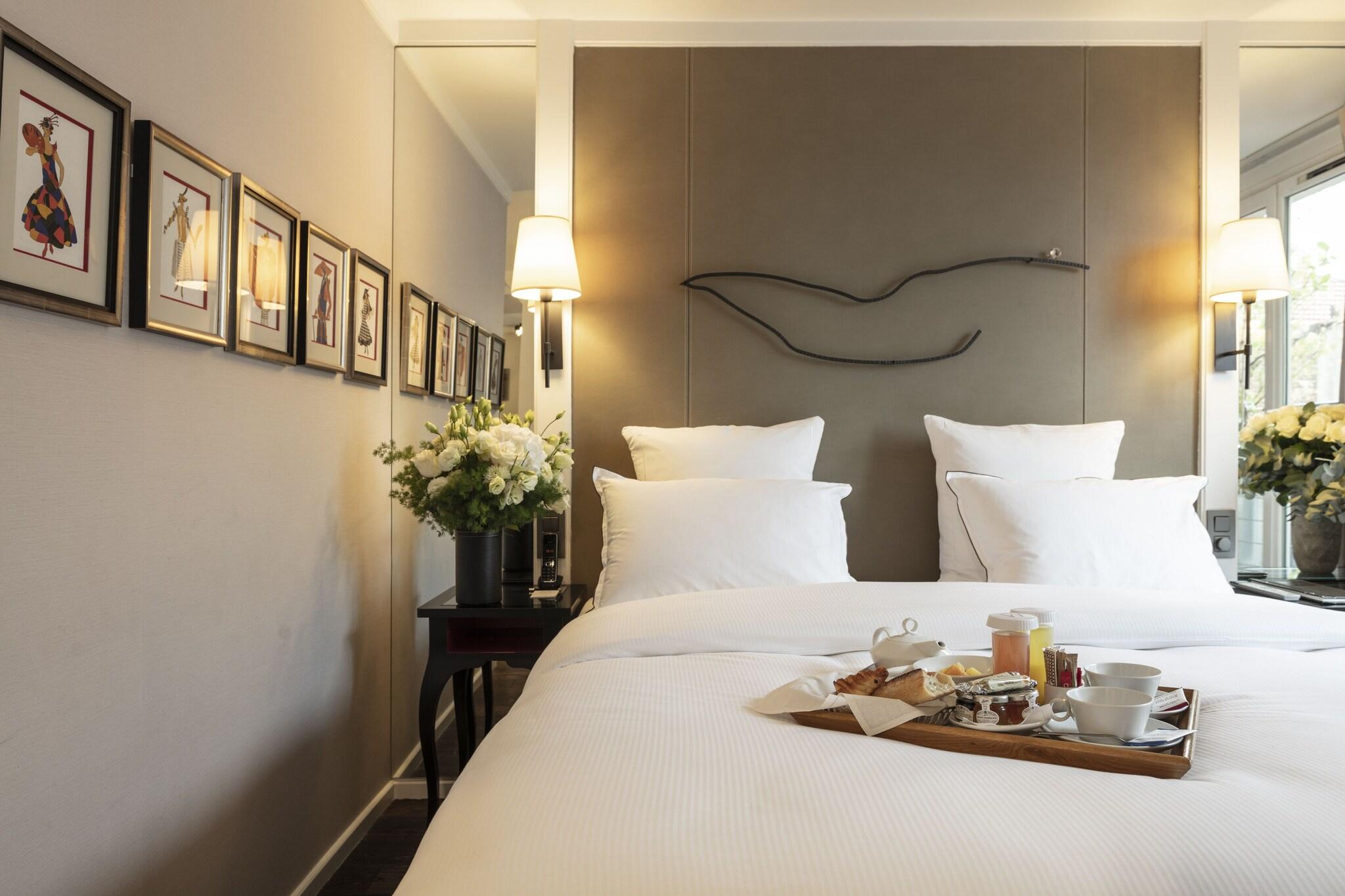 Double Deluxe Queen Bed