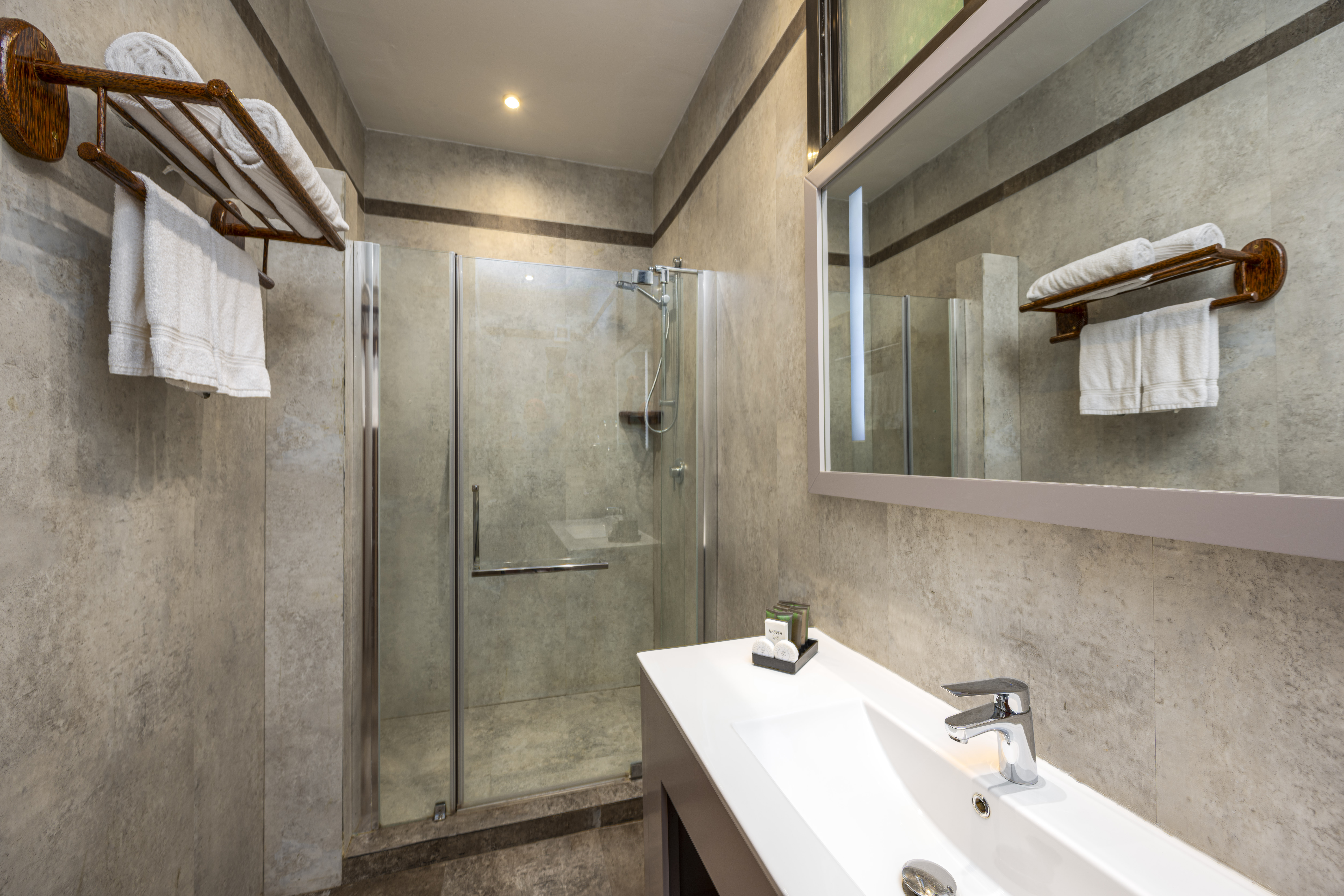 Single Partial Ocean View