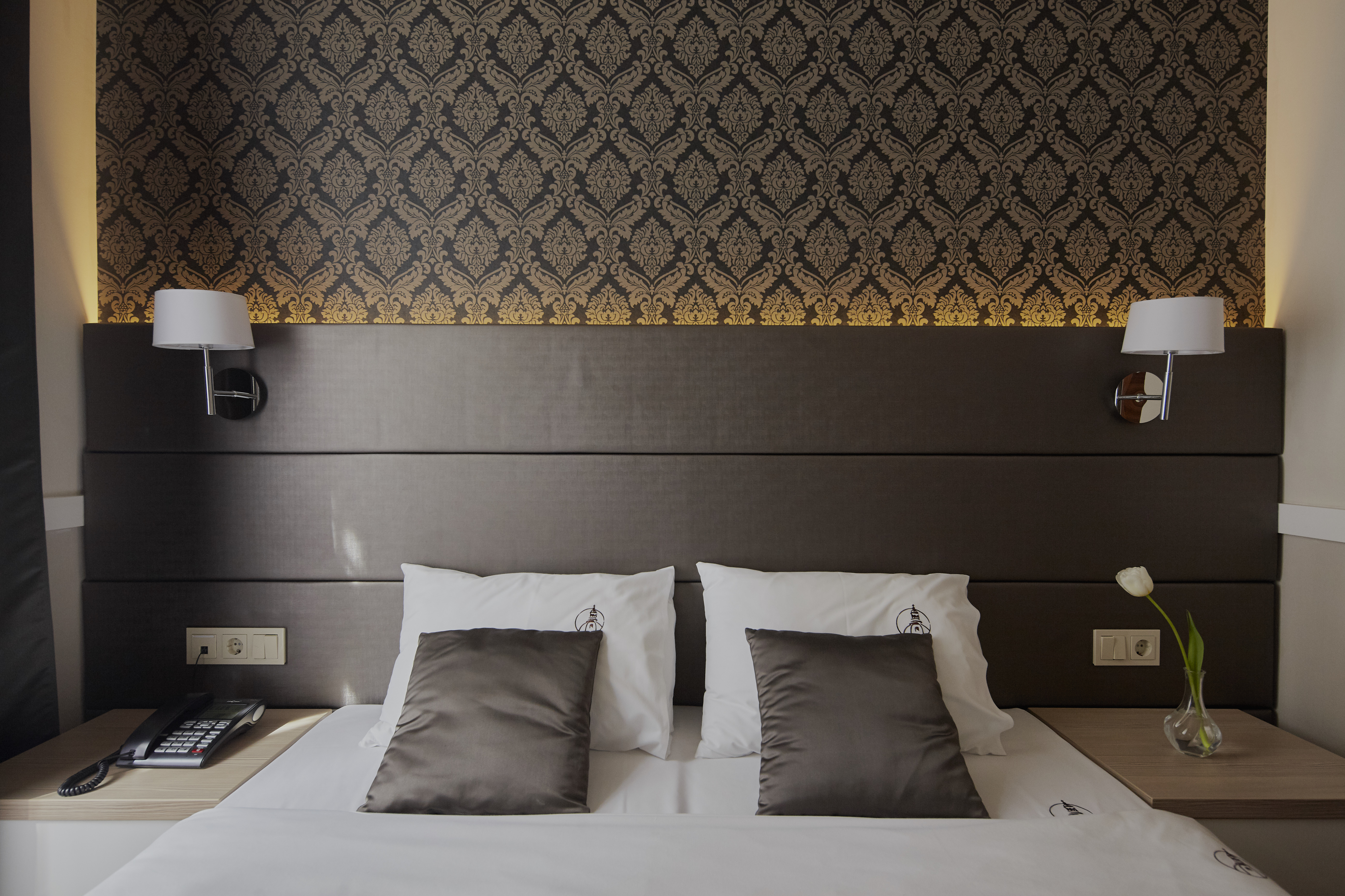 Double or Twin Standard