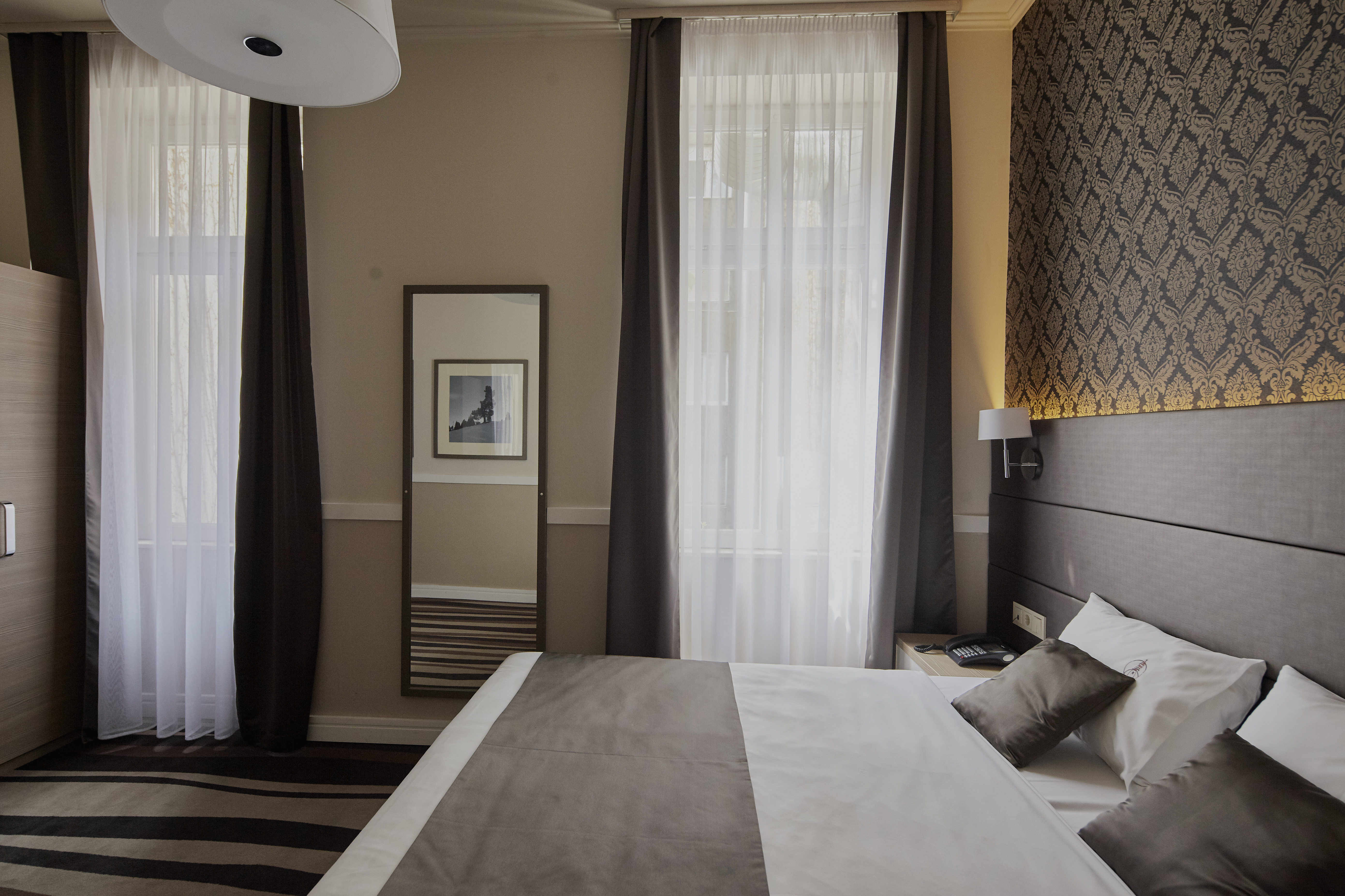 Double or Twin Standard