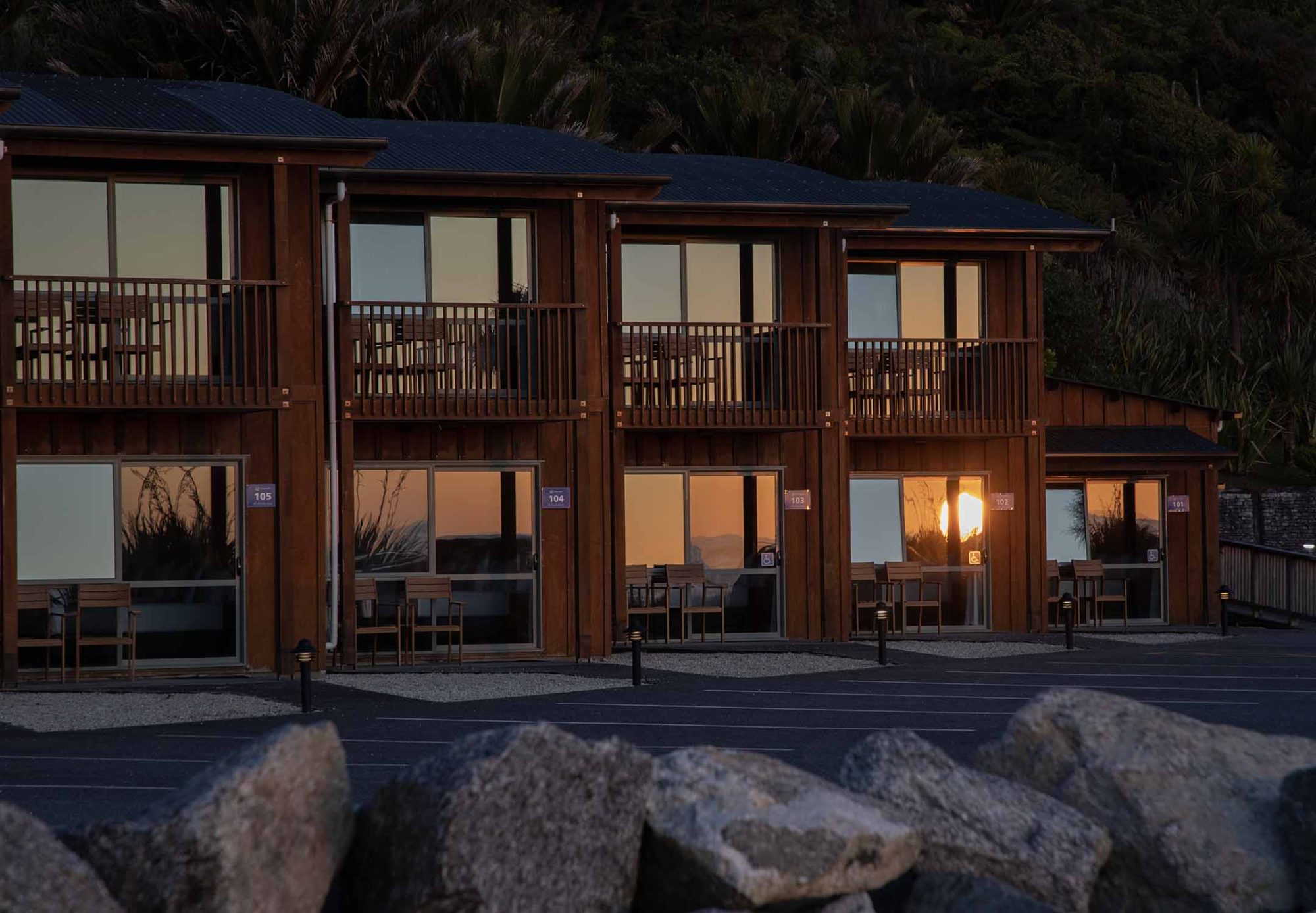 Double Two Queen Beds with Views