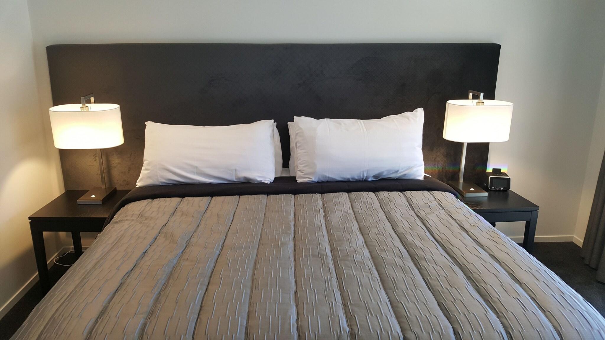 Studio King Size Bed