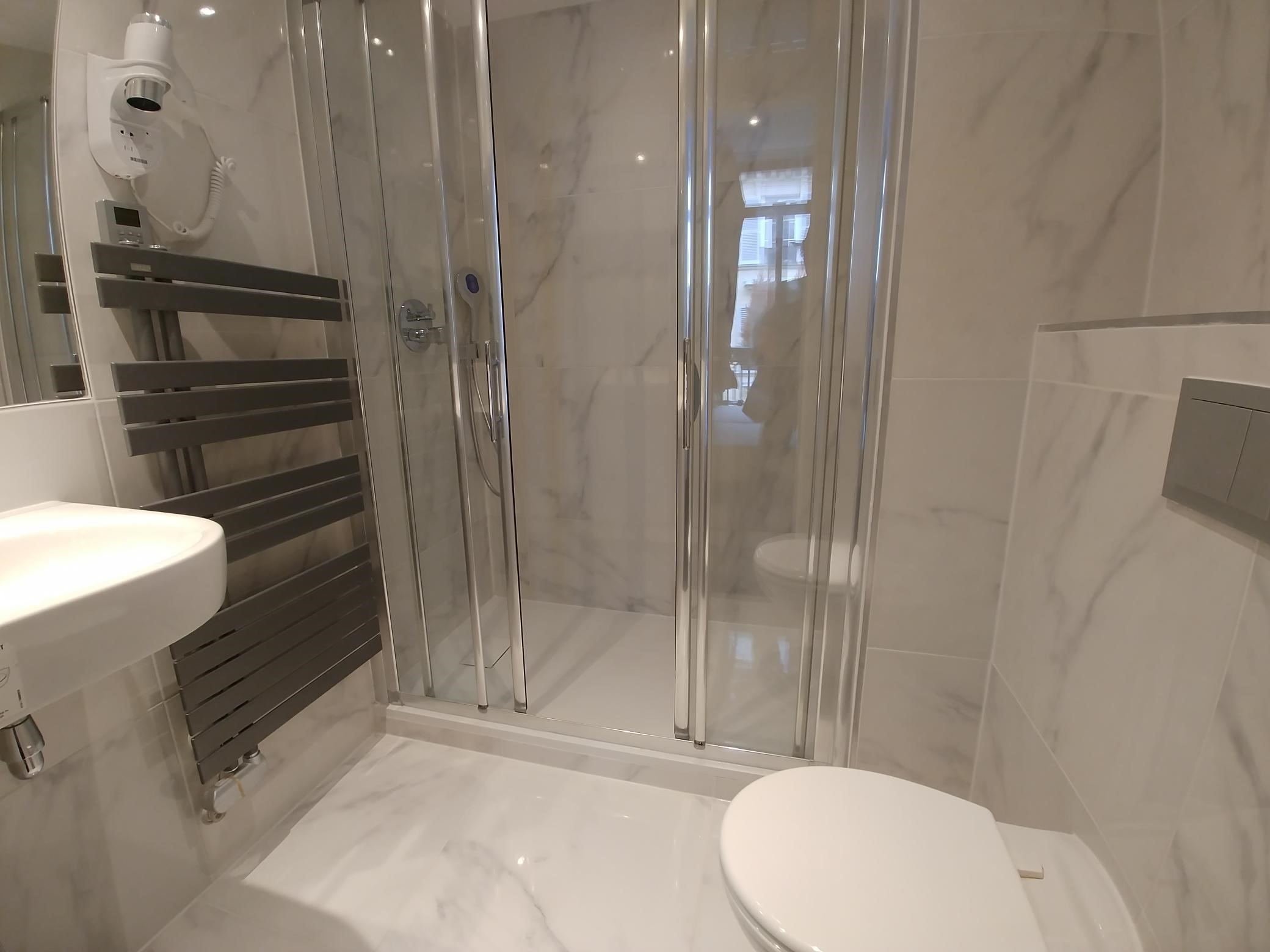 Double or Twin Standard