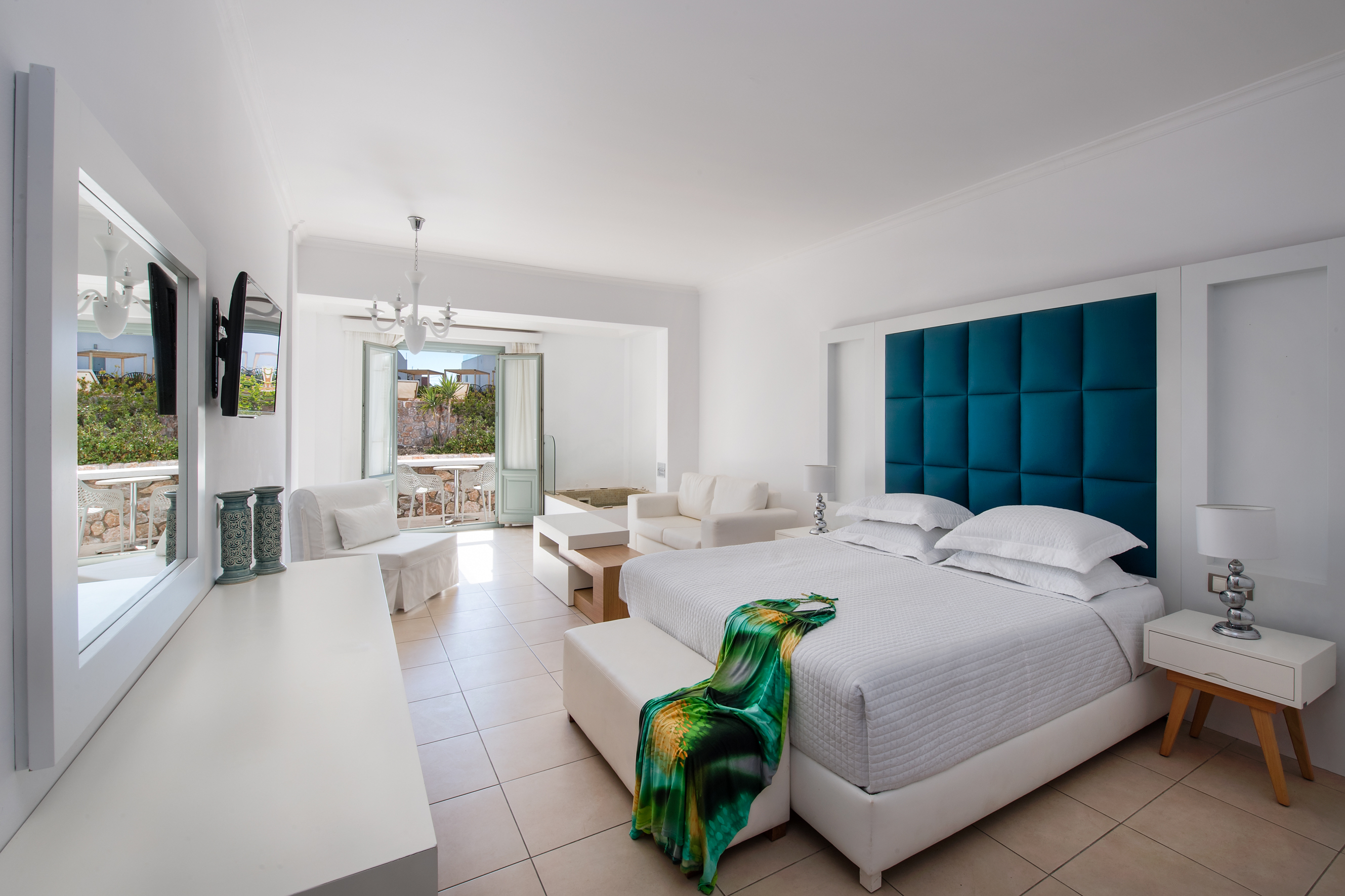 Junior Suite with Jacuzzi