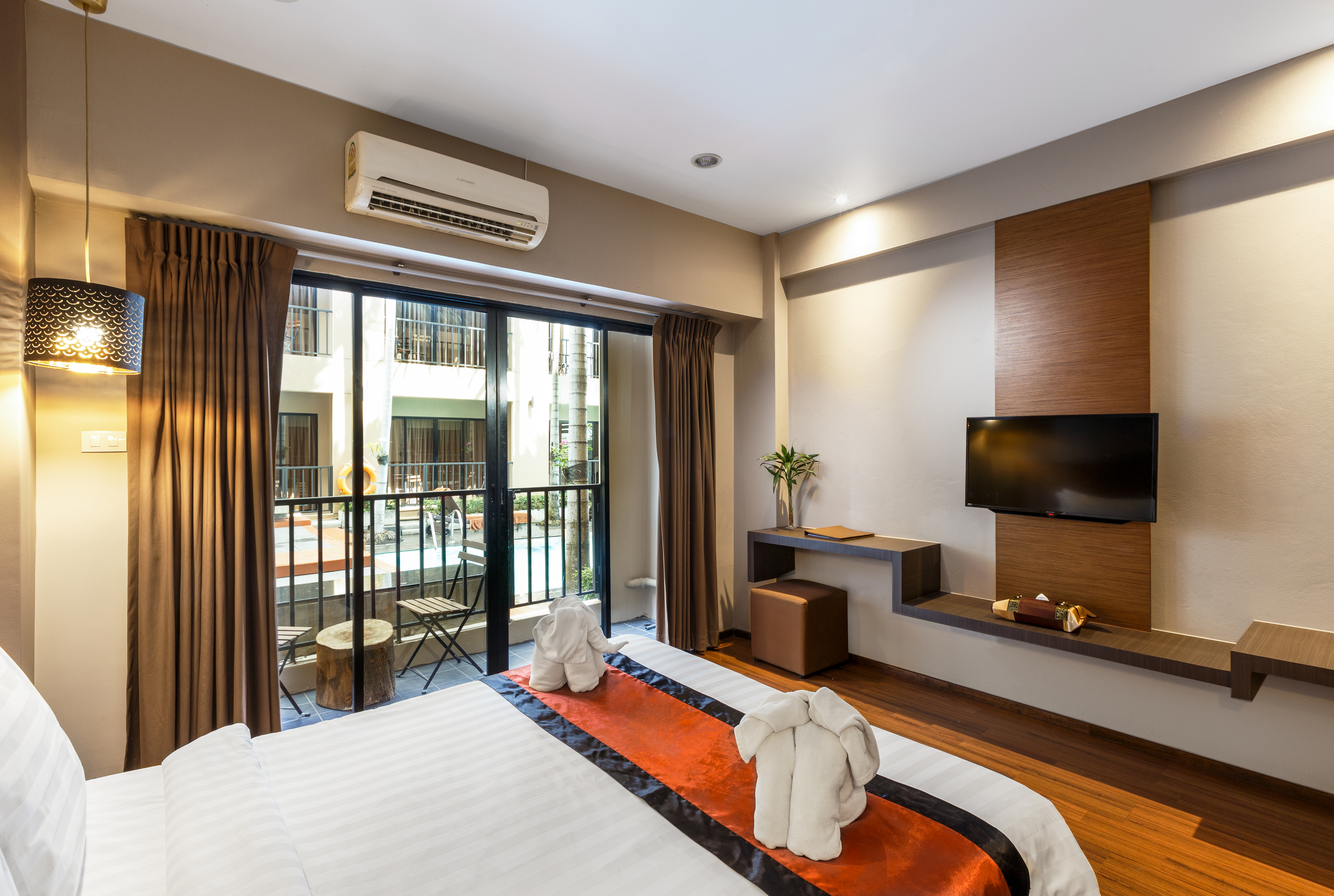 Double or Twin Deluxe