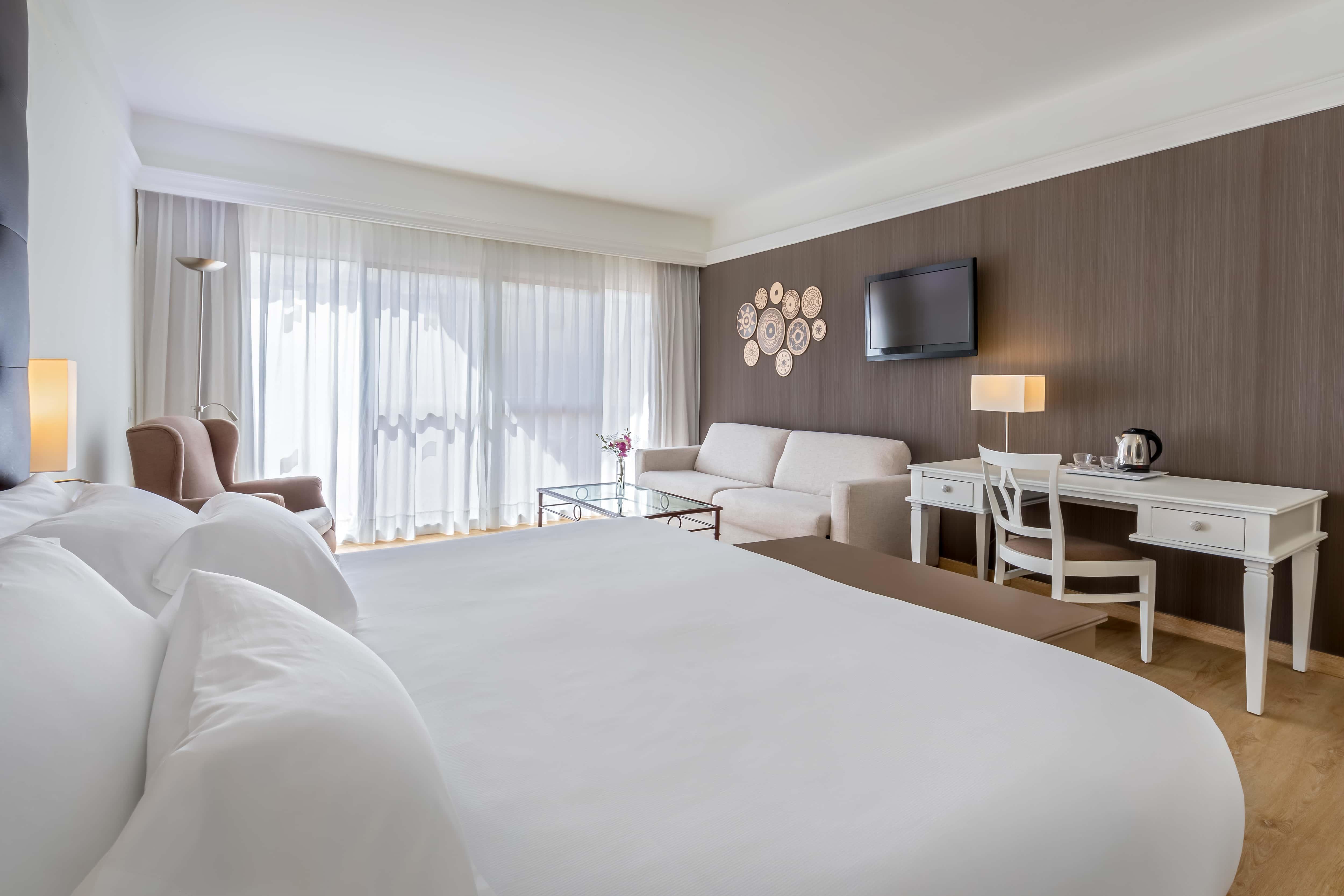 Double or Twin Deluxe