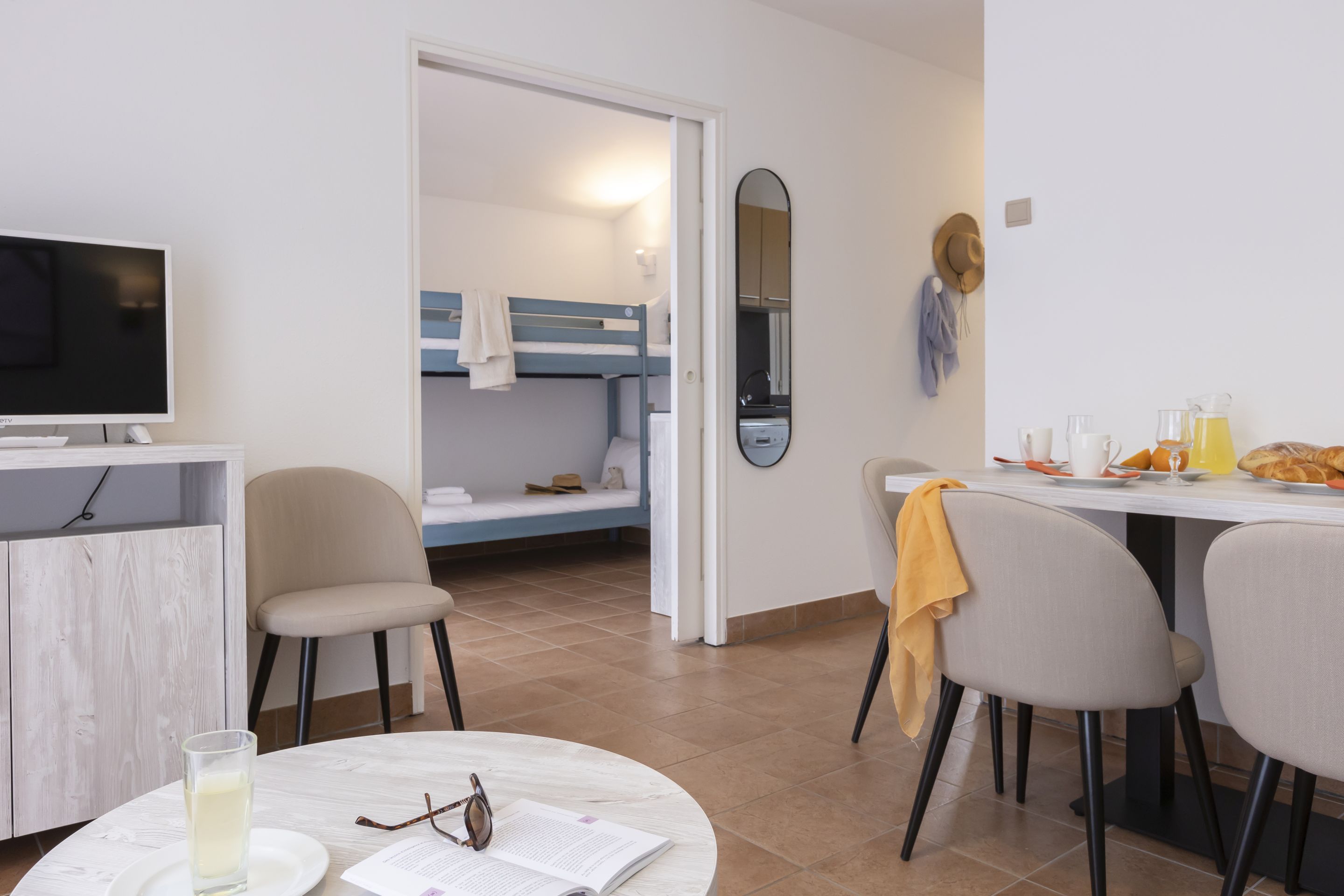 Apartment Capacity 6 Two Bedrooms