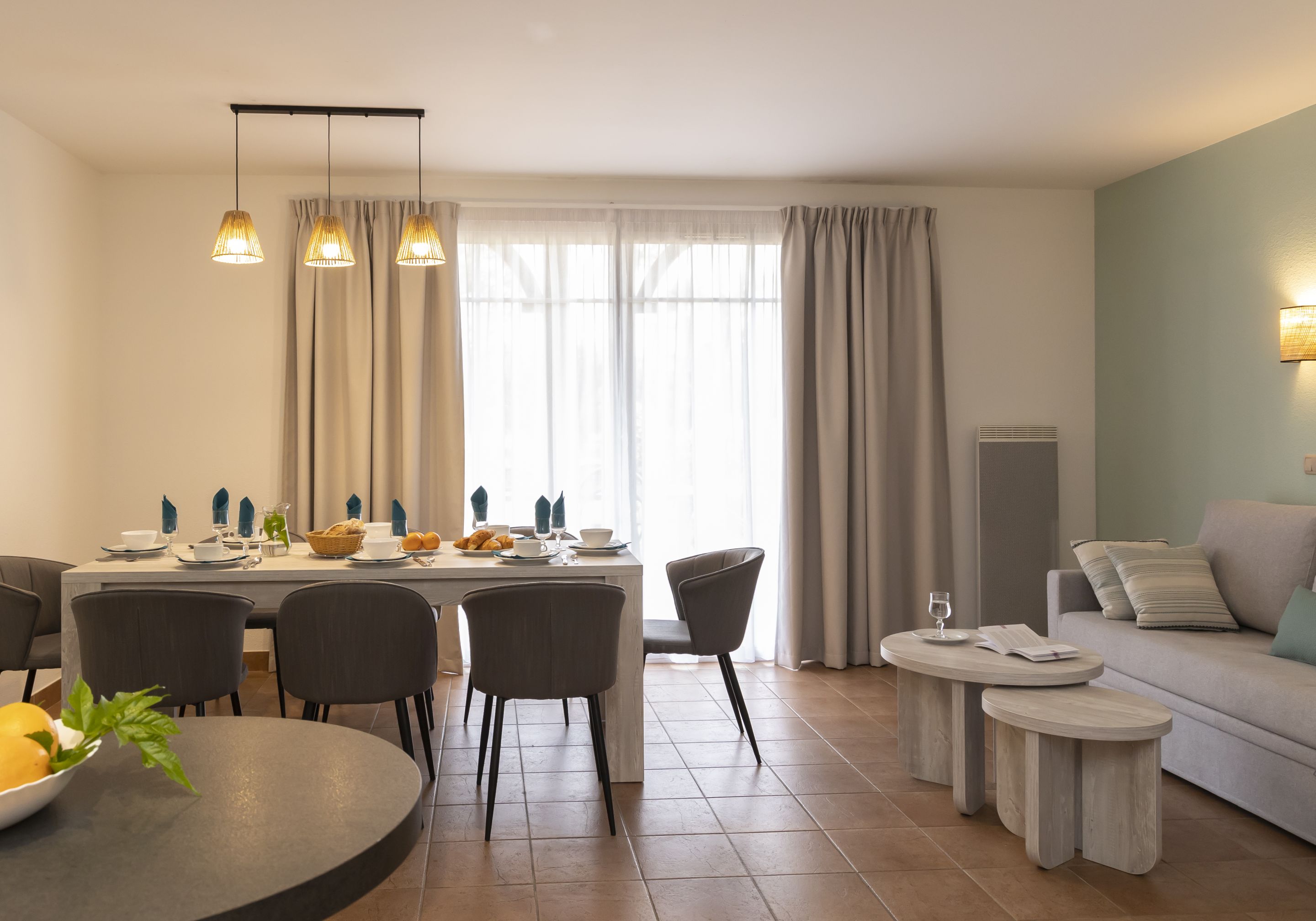 House Capacity 8 Two Bedrooms