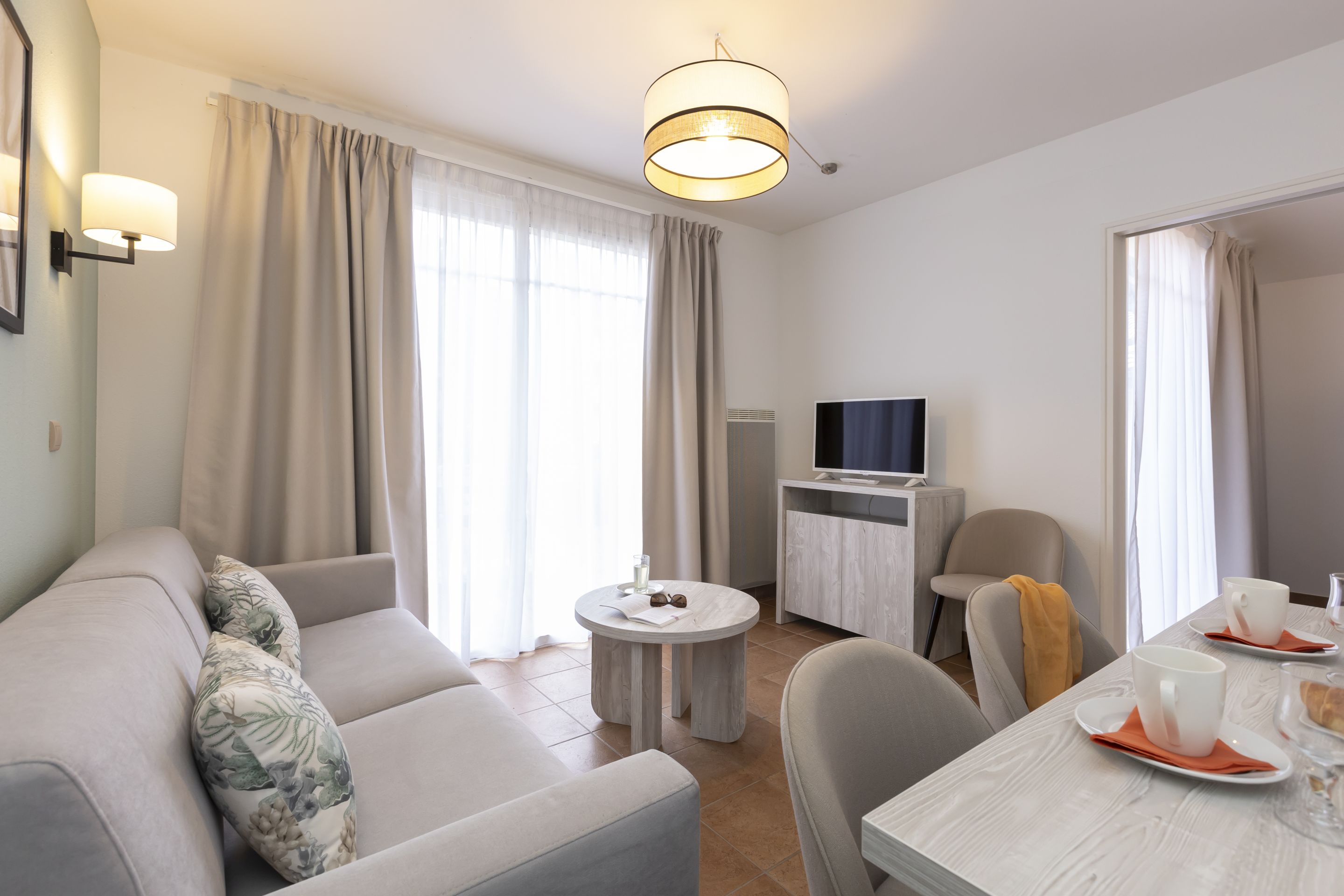 Apartment Capacity 6 Two Bedrooms