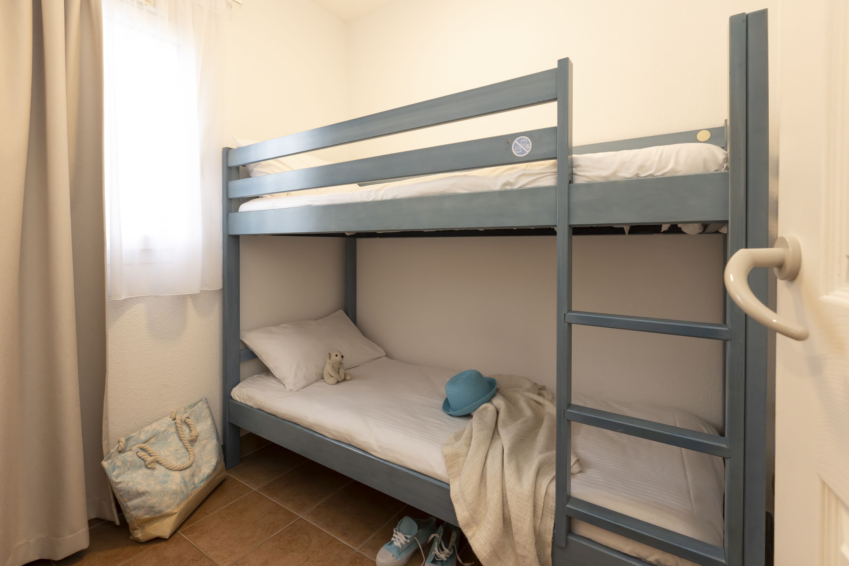 House Capacity 8 Two Bedrooms