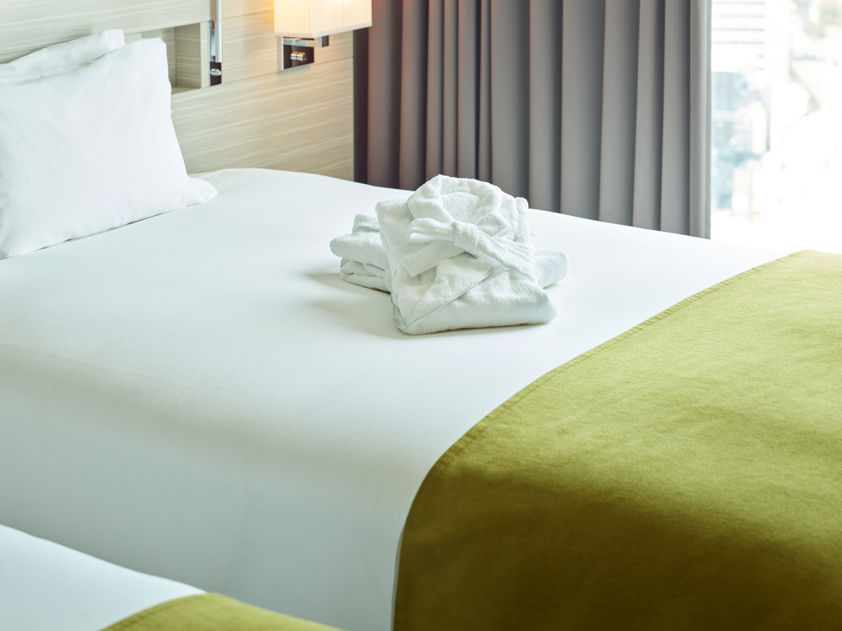 Double Queen Size Bed