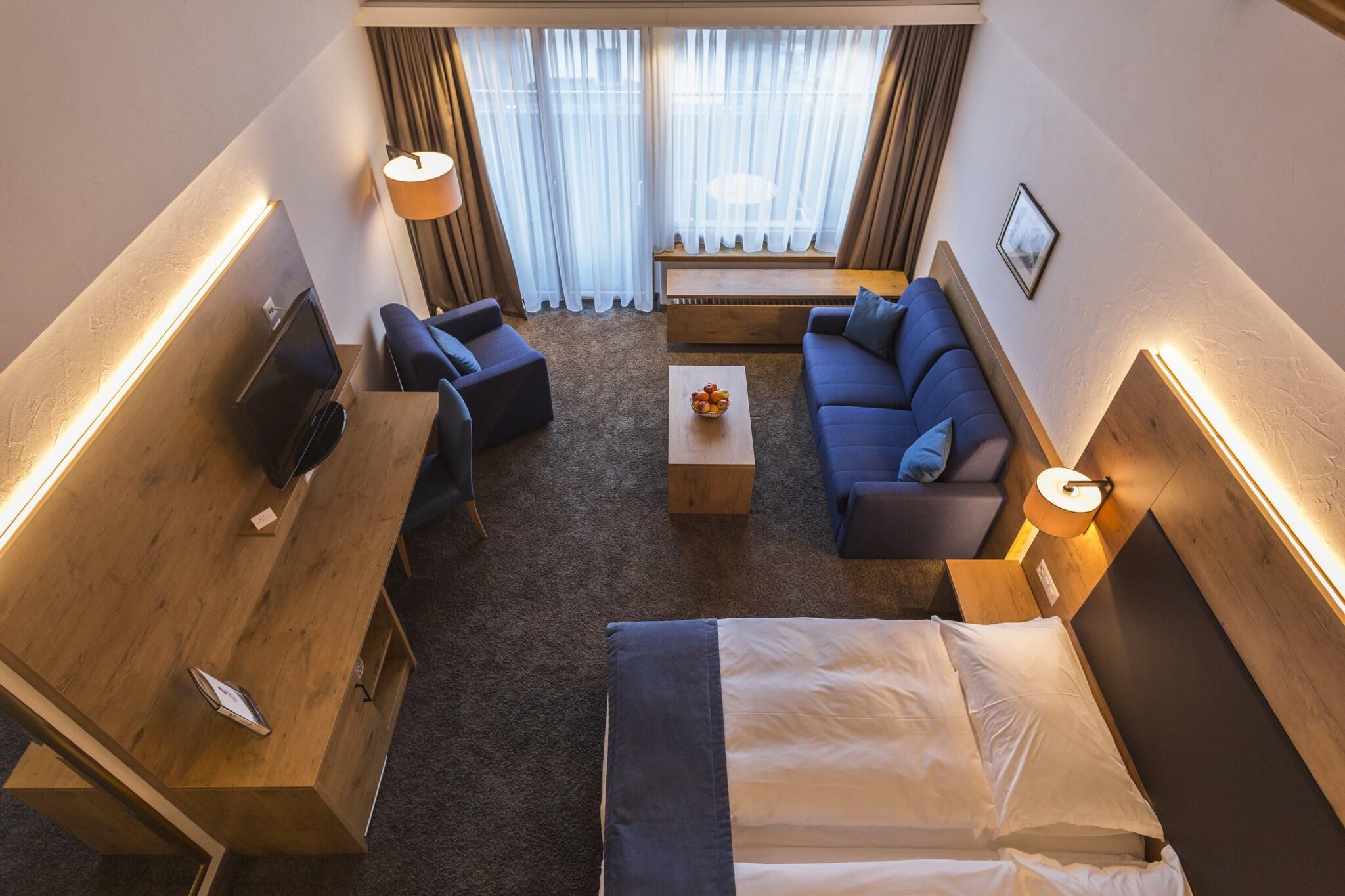 Quadruple Capacity 4