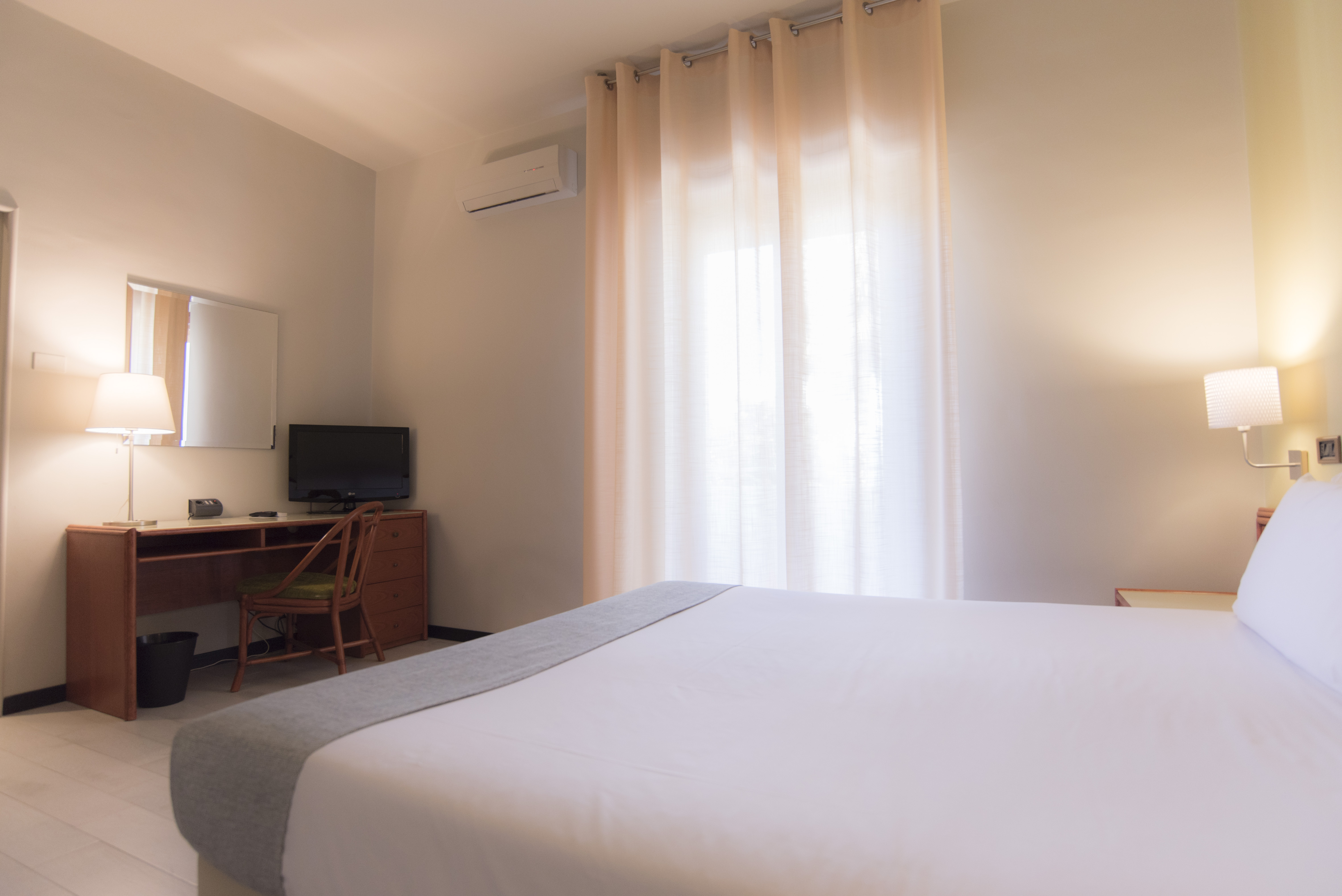 Double or Twin Standard