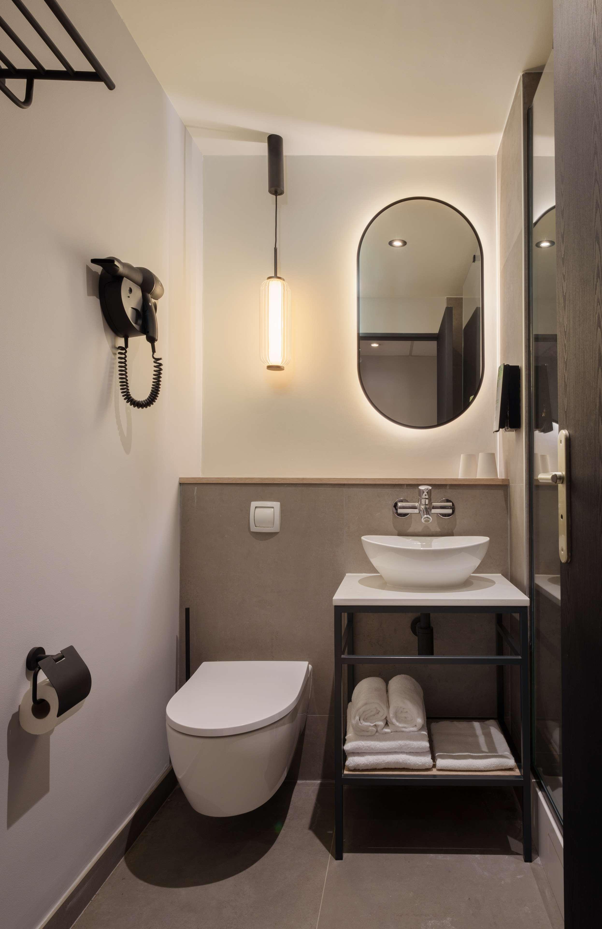 Double Superior King Bed