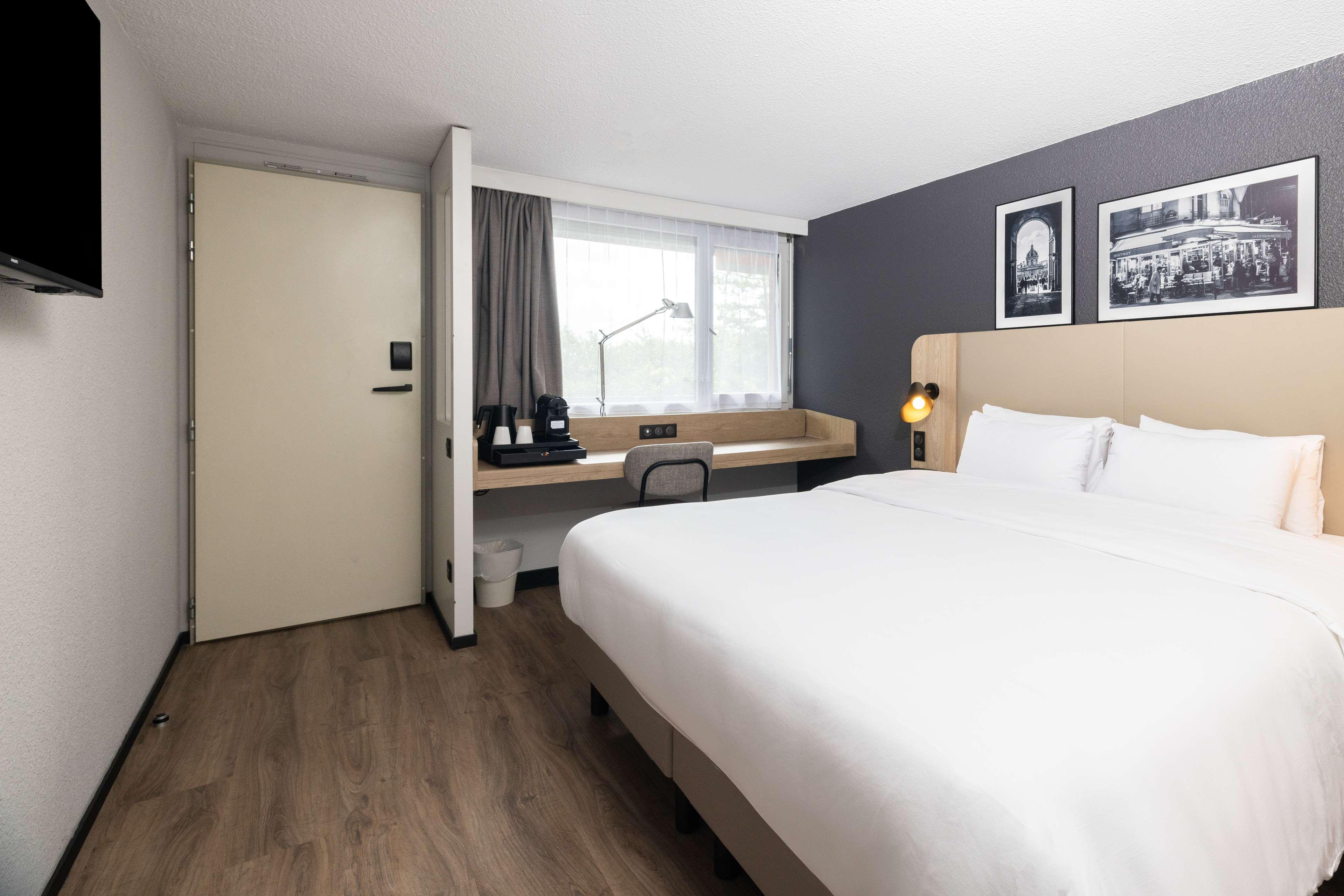 Double Superior King Bed