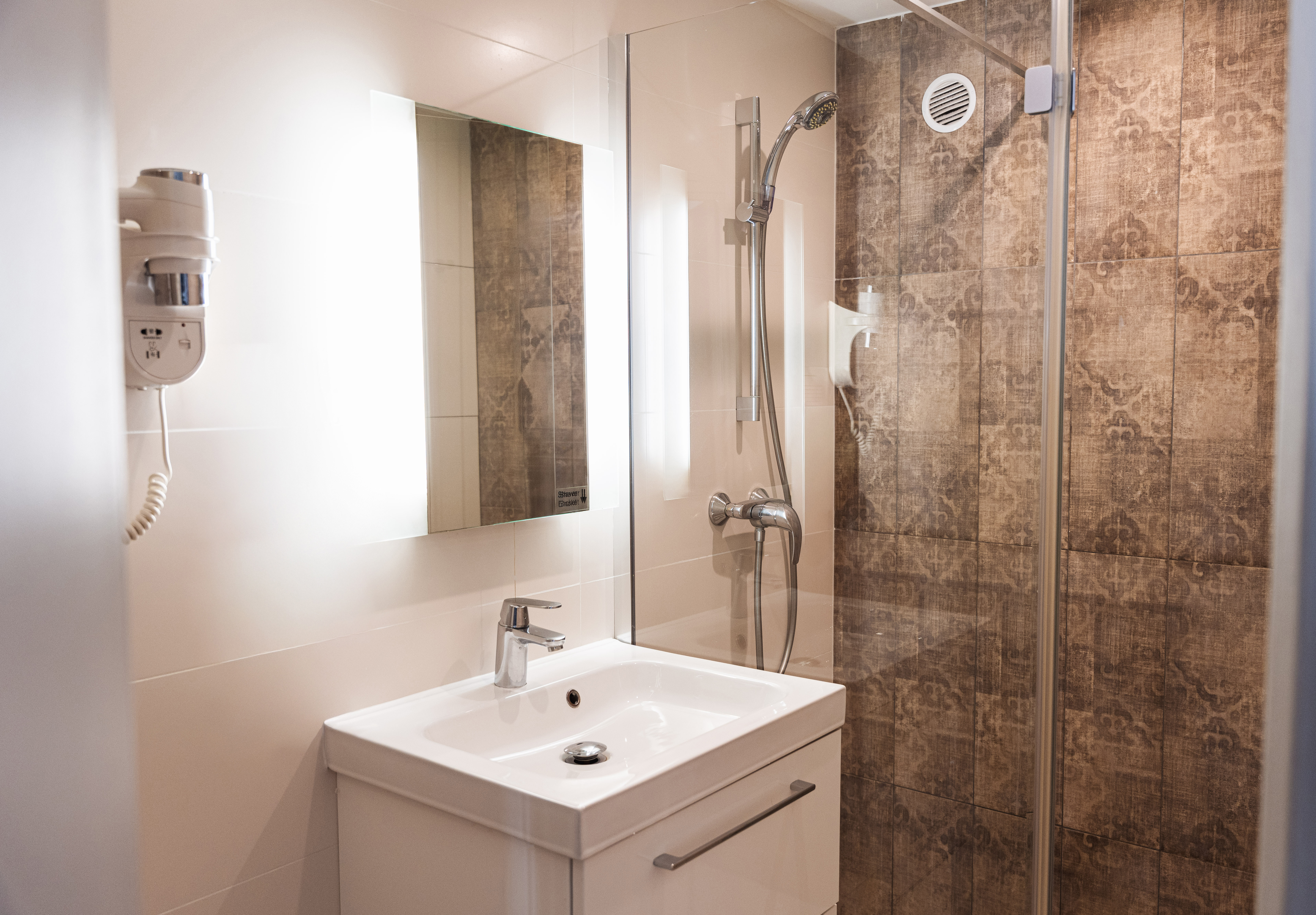 Double Superior with Views