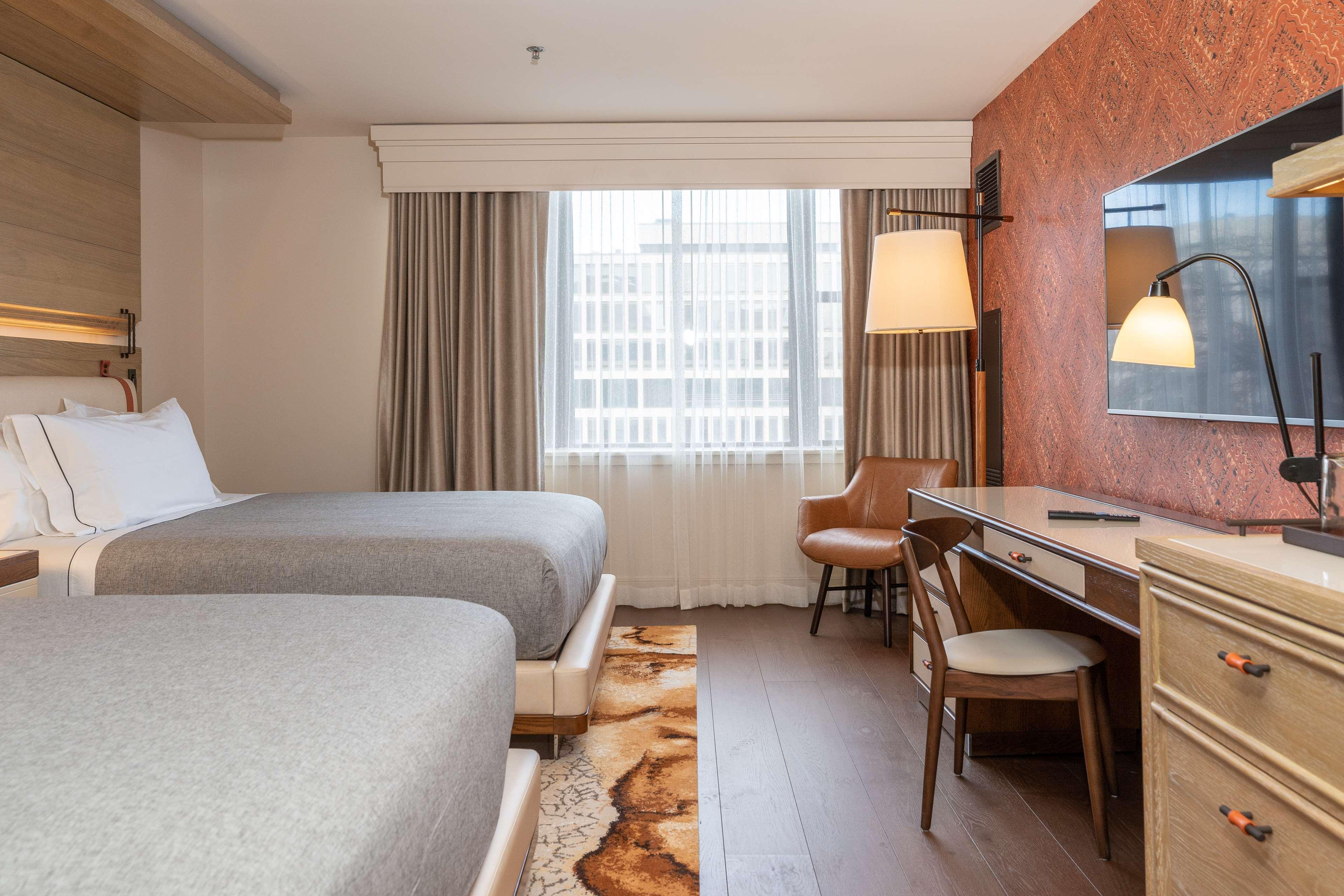 Room Premium King Bed