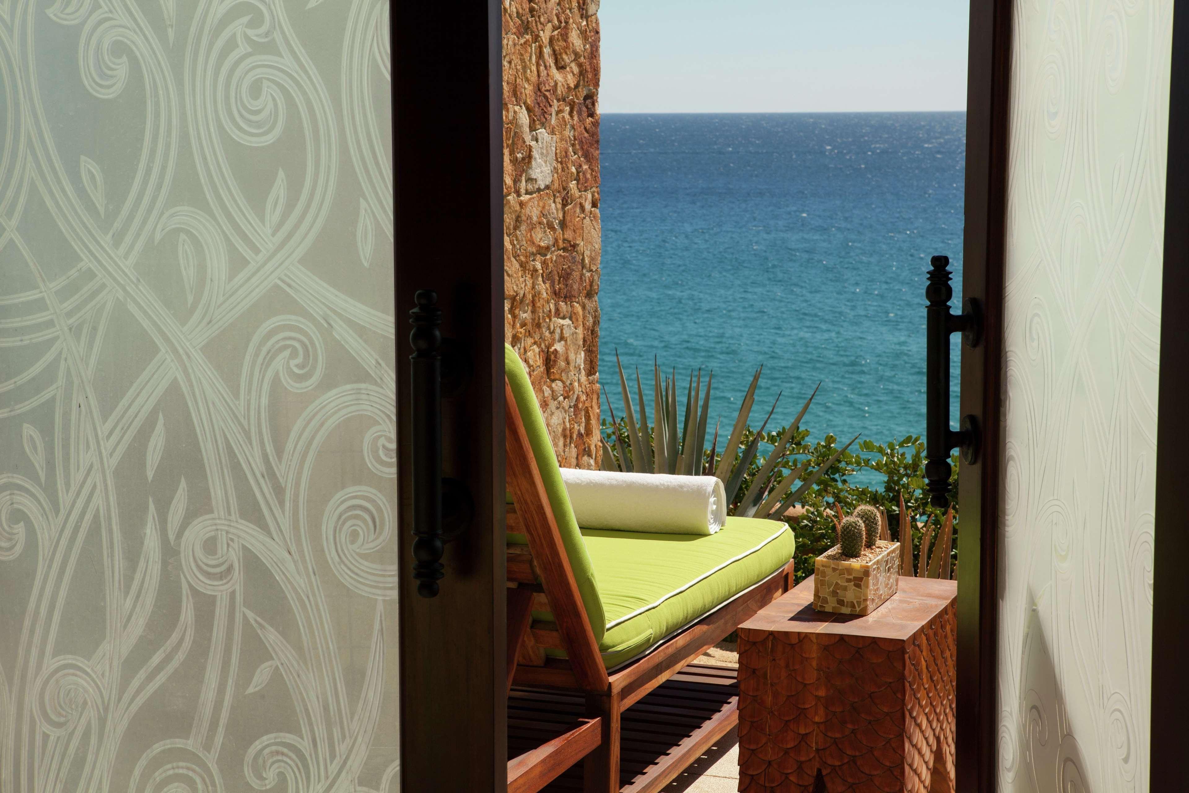 Junior Suite King Size Bed