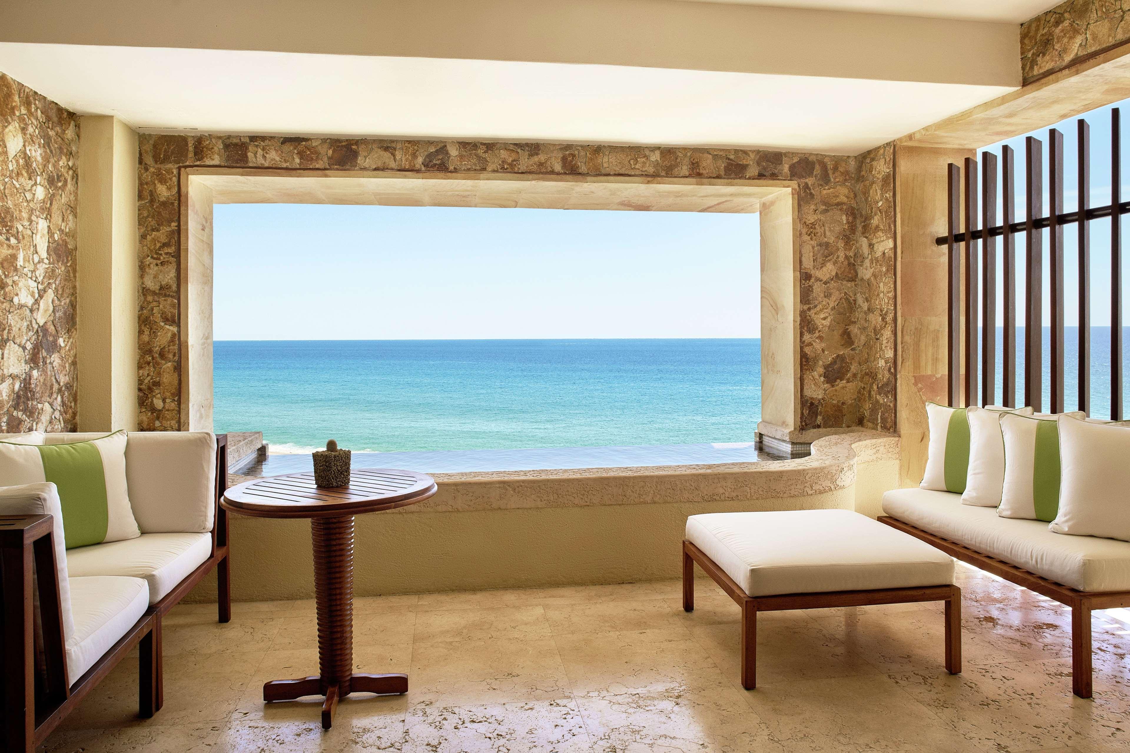 Room Deluxe Ocean View