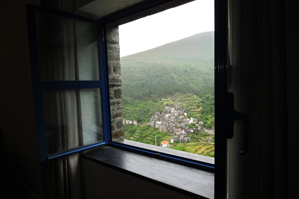 Double or Twin Superior Mountain View