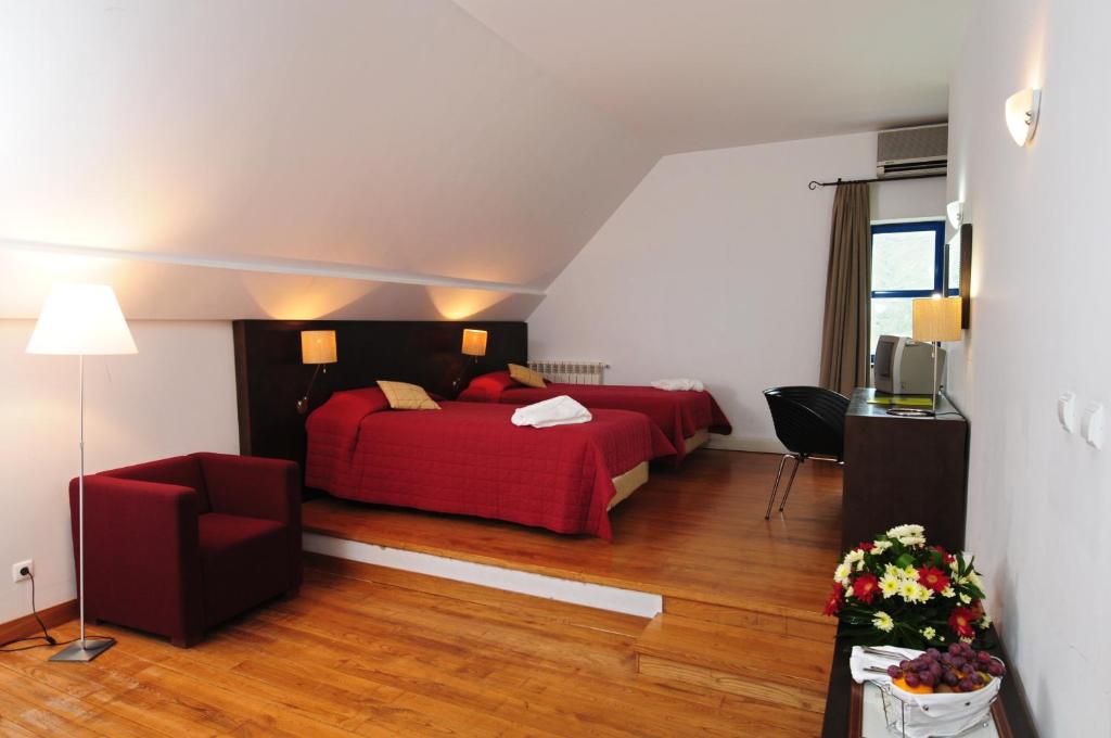 Single Superior Mountain View